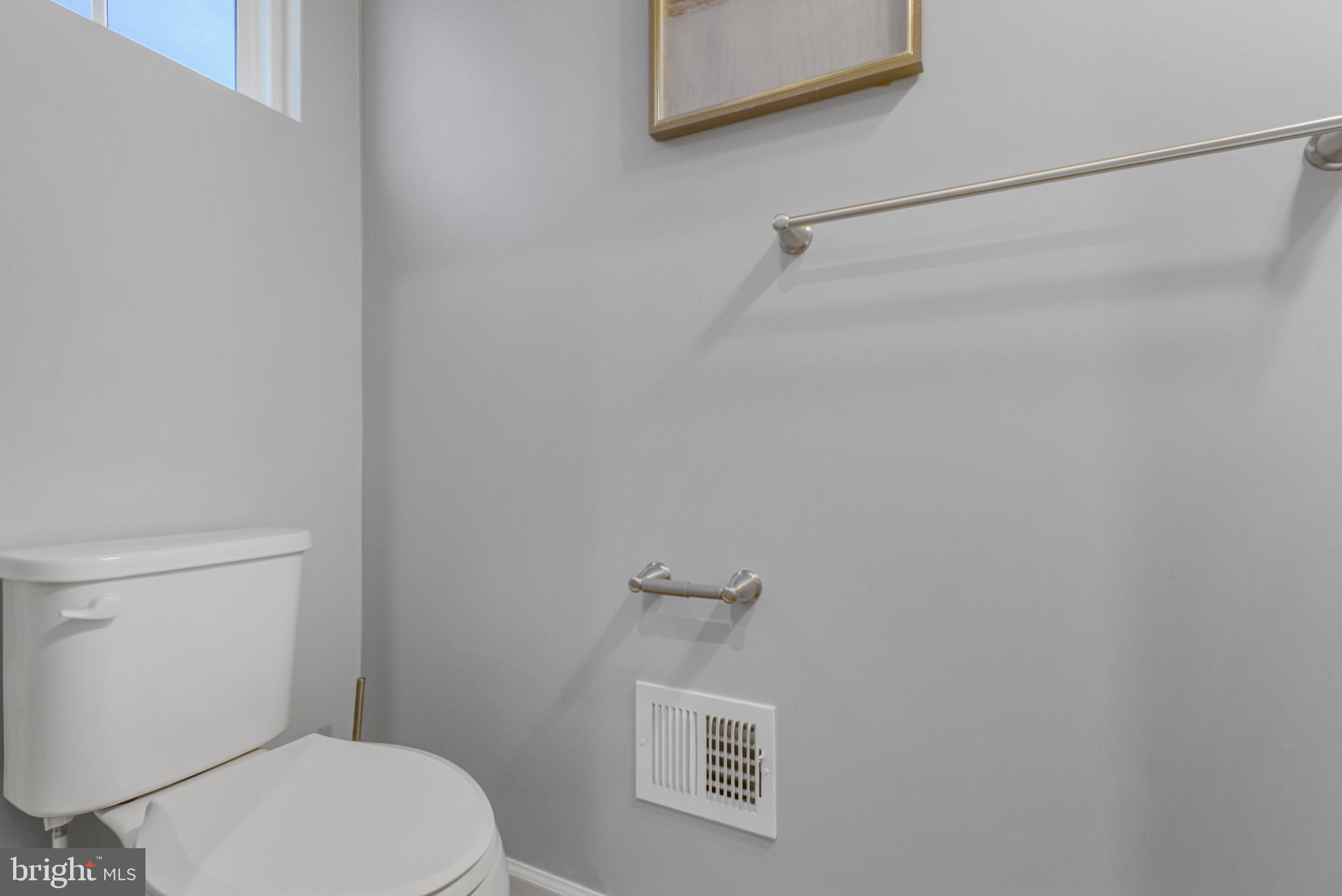 COURTHOUSE MANOR - Residential