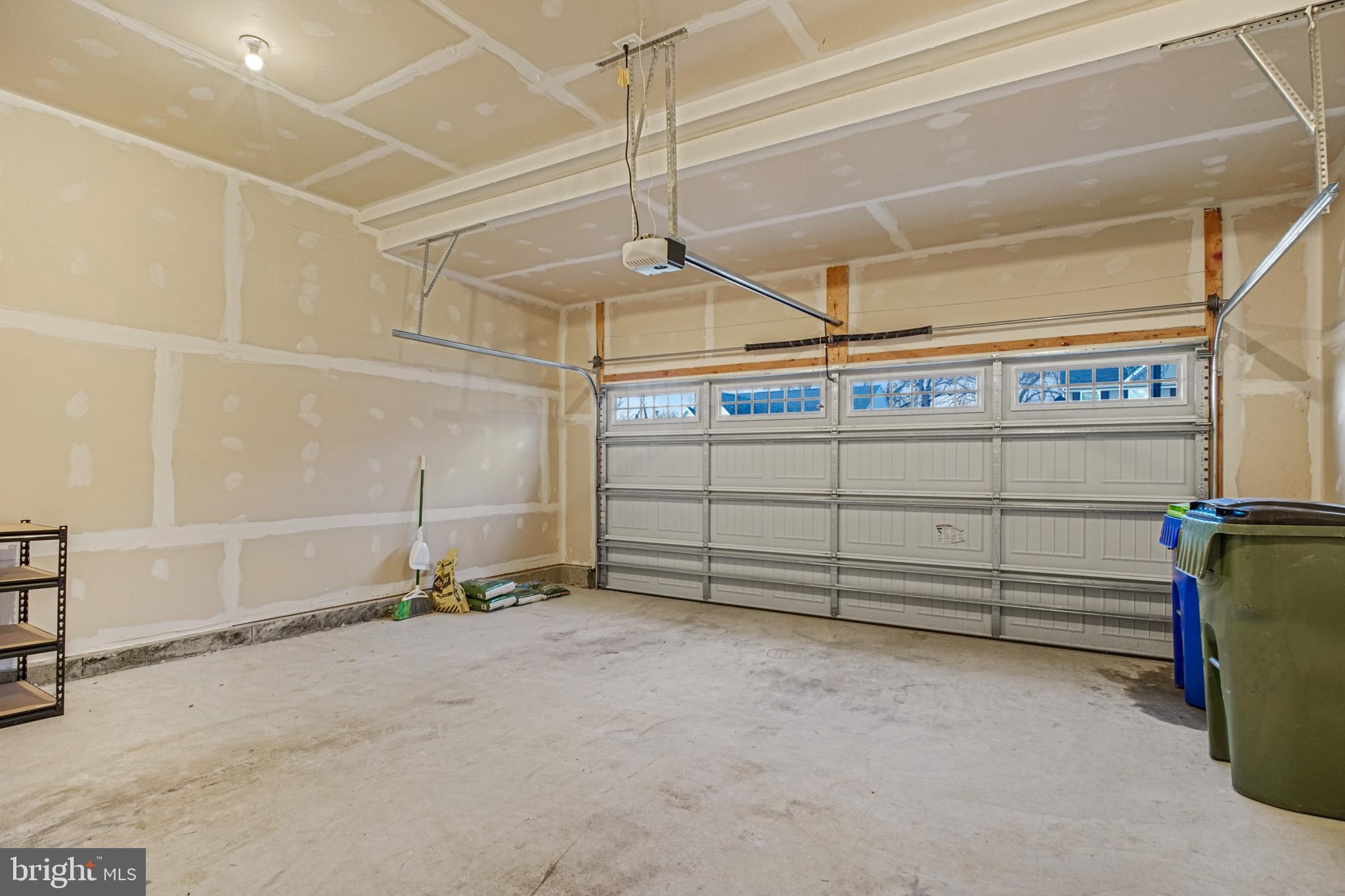 COURTHOUSE MANOR - Residential