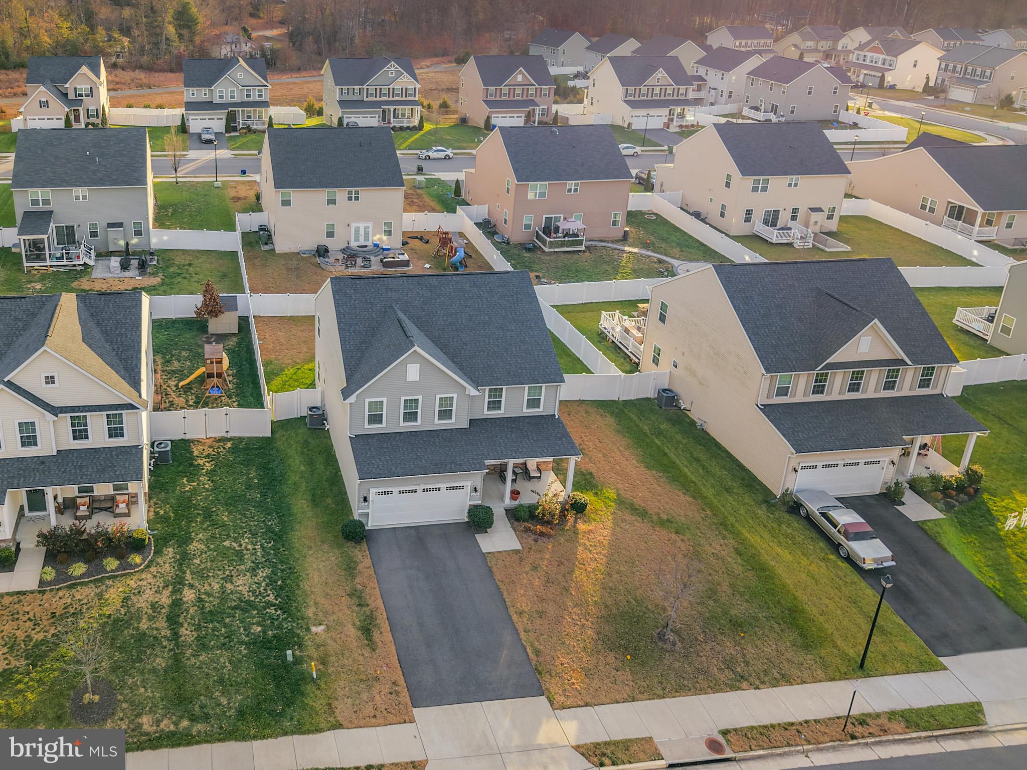 COURTHOUSE MANOR - Residential