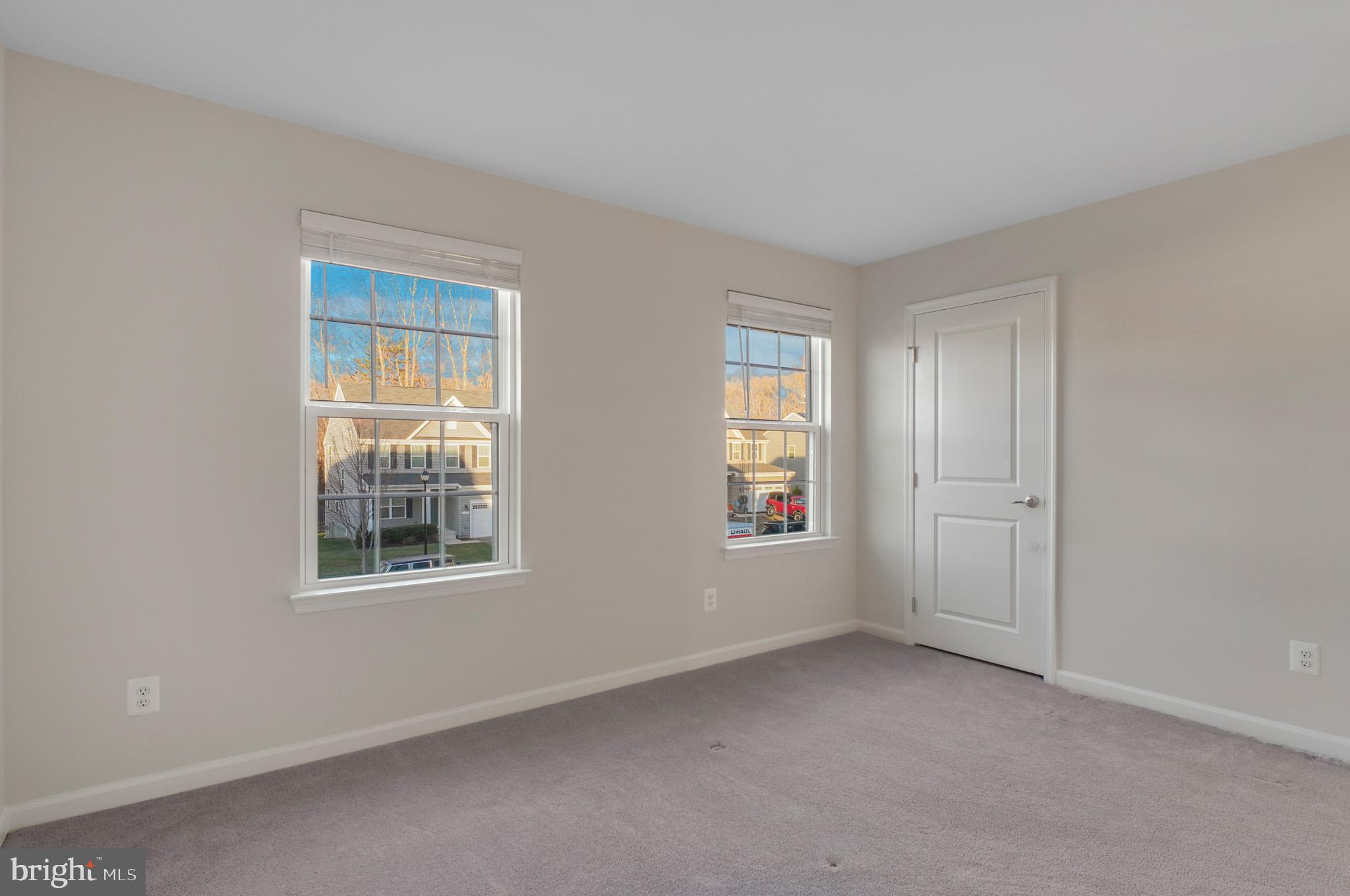 COURTHOUSE MANOR - Residential