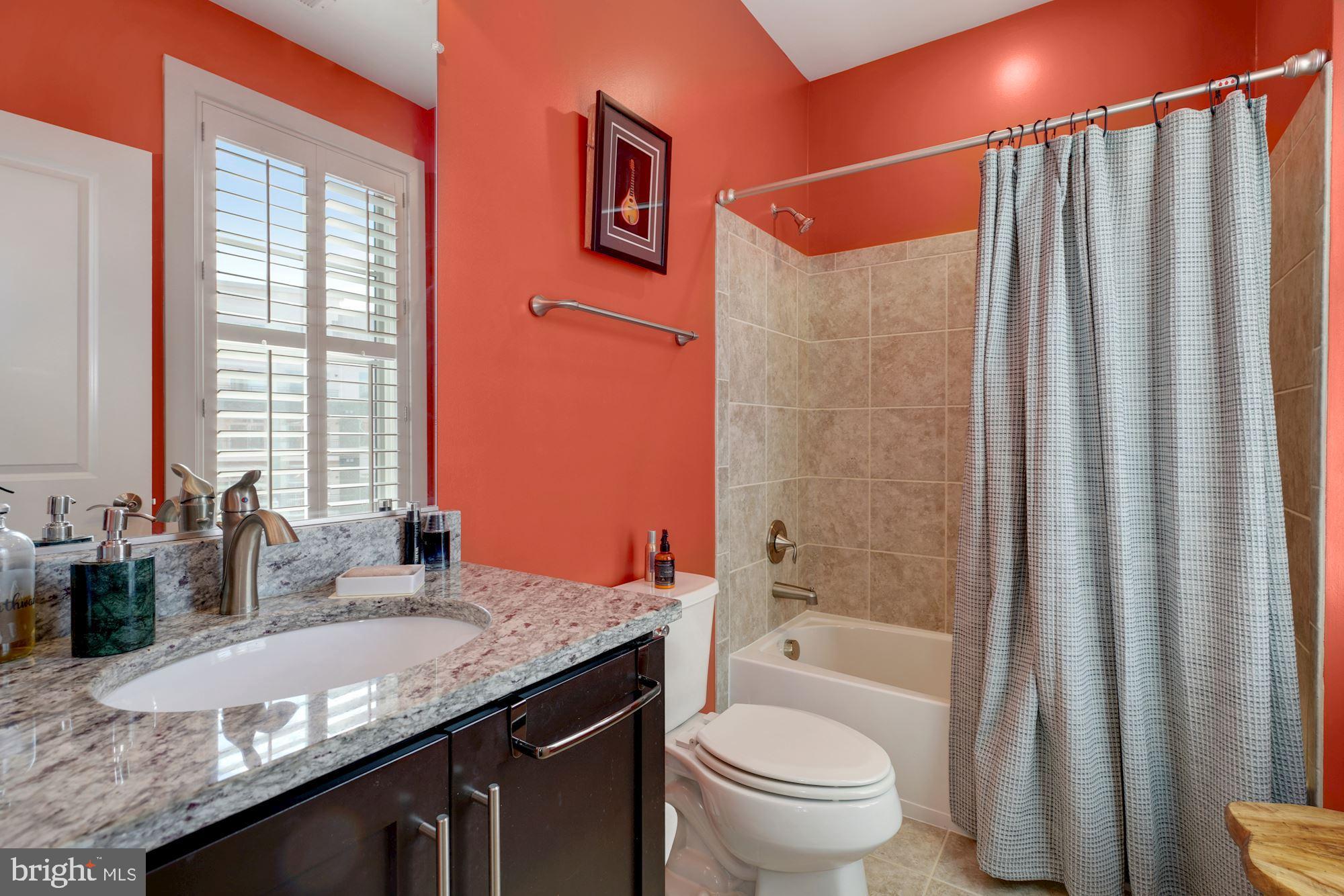 POTOMAC  YARDS - Residential Lease