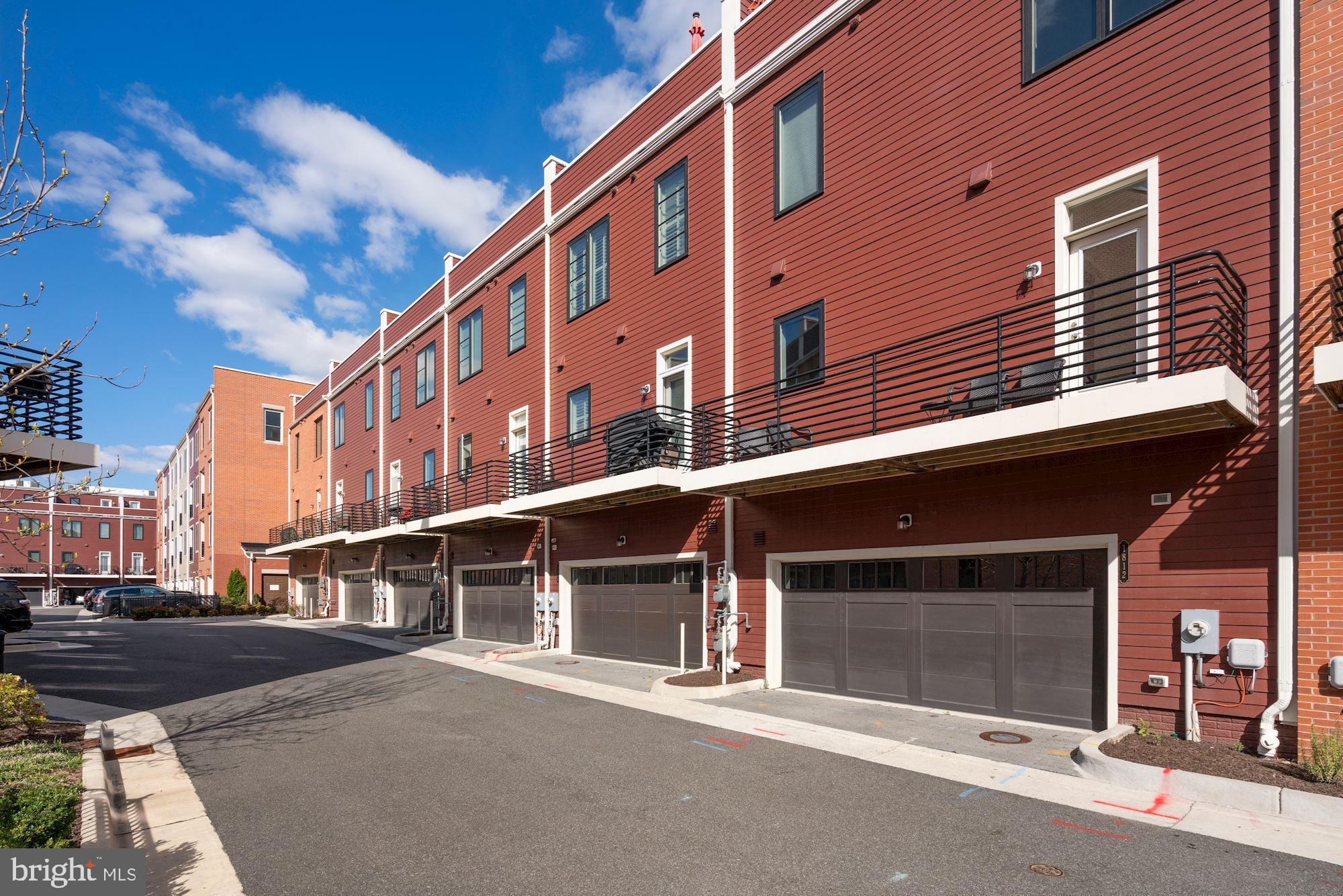 POTOMAC  YARDS - Residential Lease