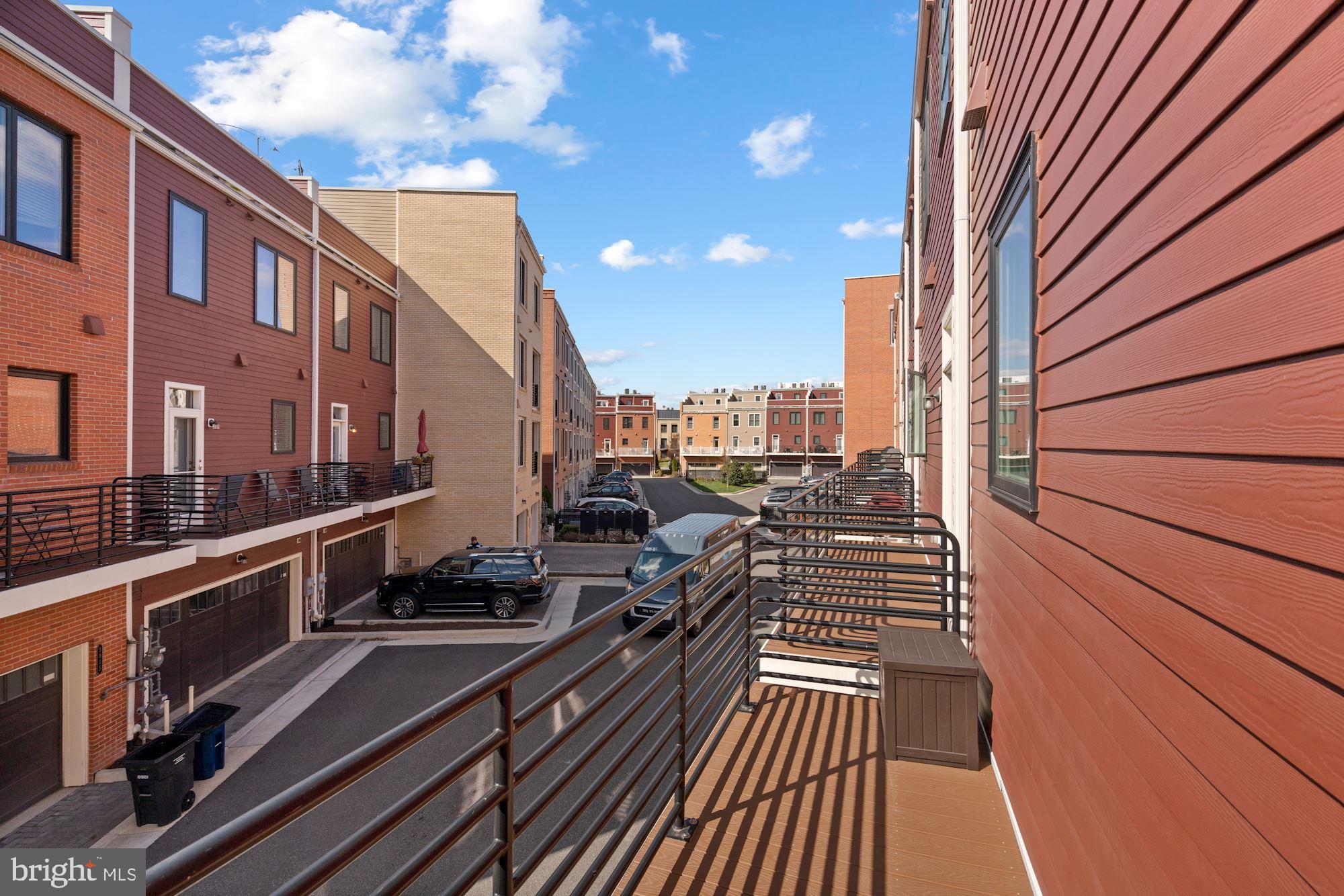 POTOMAC  YARDS - Residential Lease