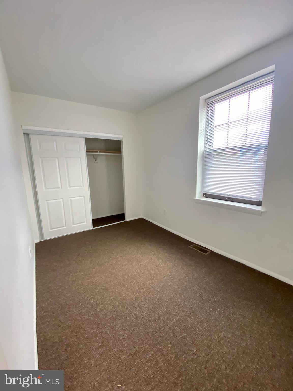 QUEEN VILLAGE - Residential Lease