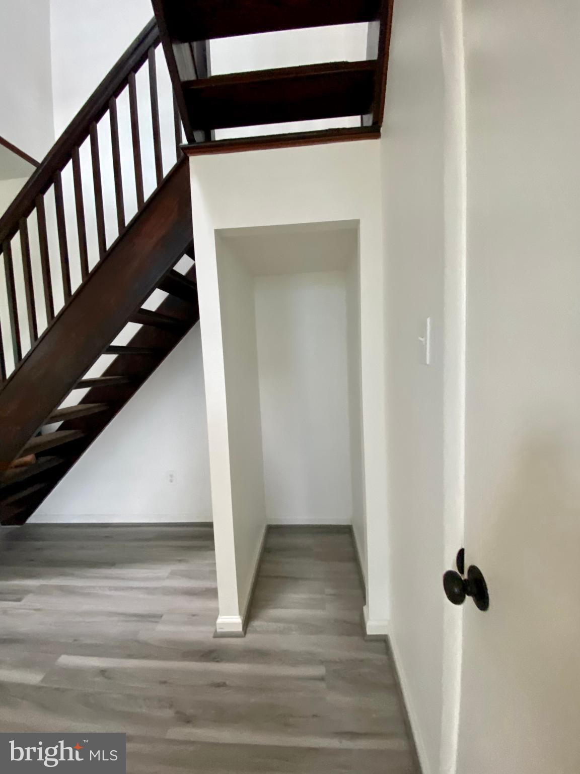 QUEEN VILLAGE - Residential Lease