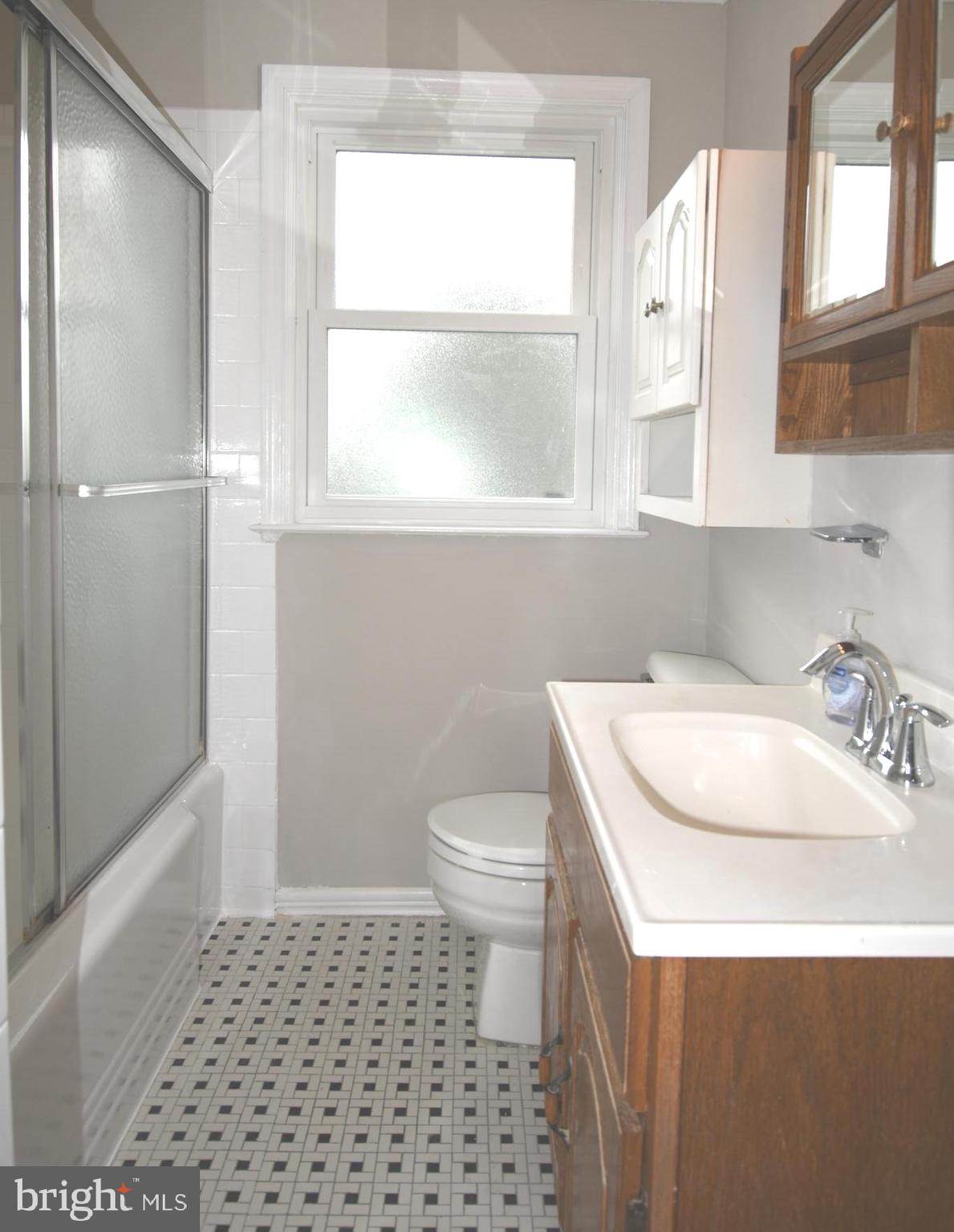 EDMONSON HEIGHTS - Residential Lease