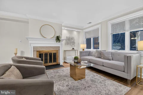 MLS: DCDC2287508