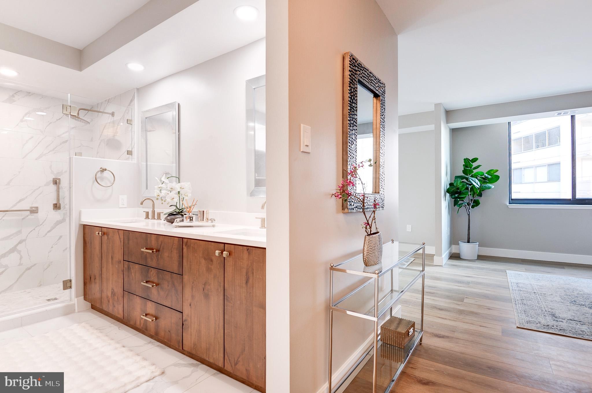 THE CARLETON OF CHEVY CHASE - Residential Lease