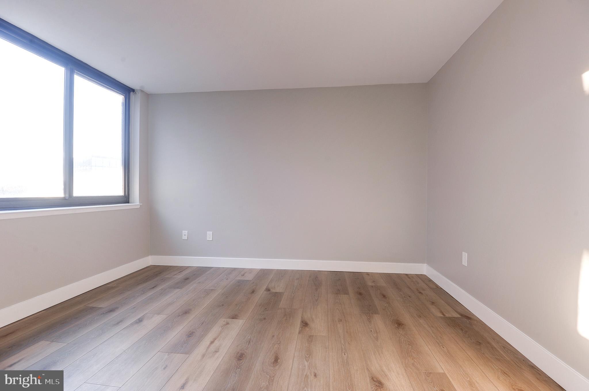 THE CARLETON OF CHEVY CHASE - Residential Lease