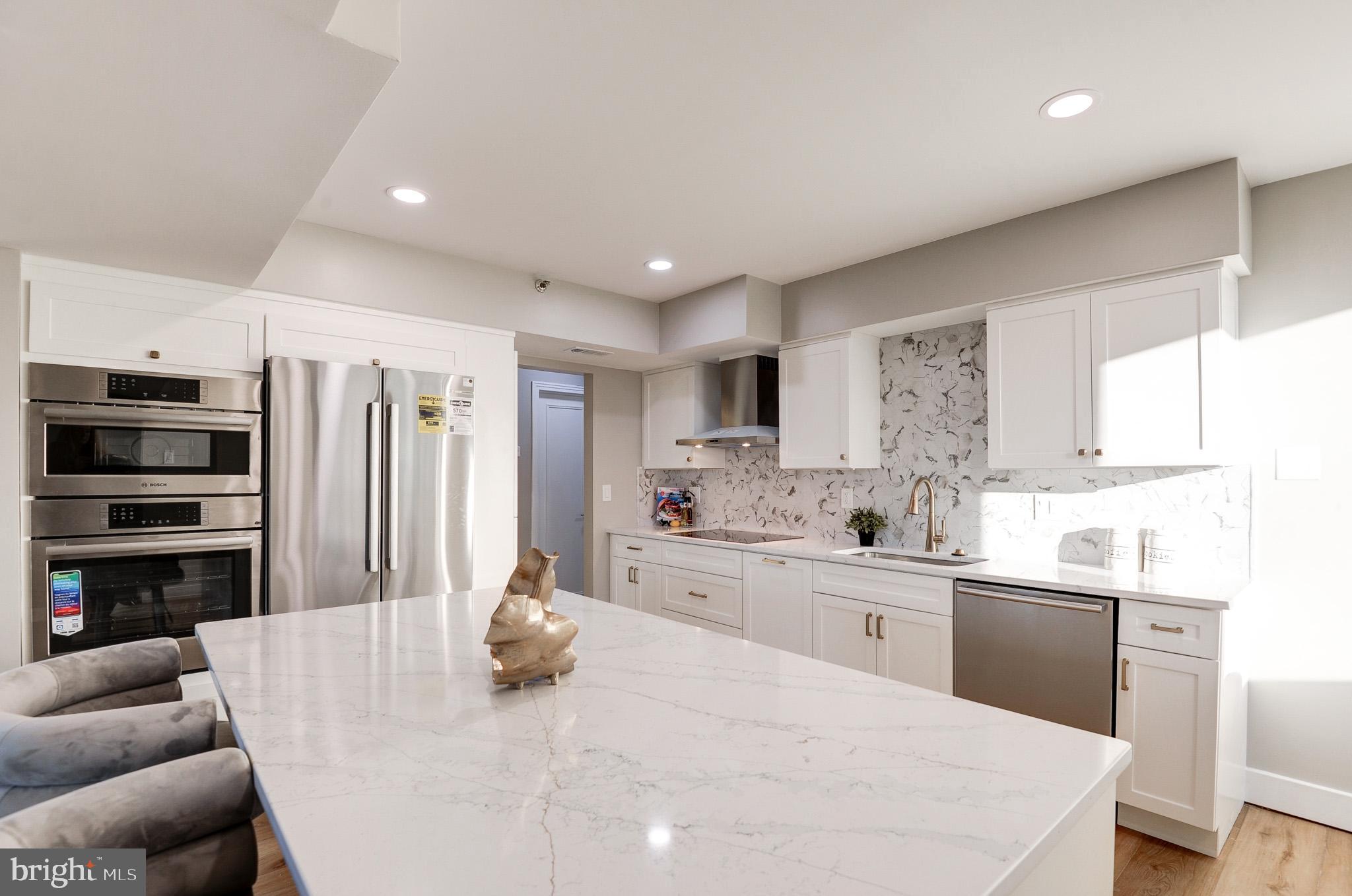 THE CARLETON OF CHEVY CHASE - Residential Lease