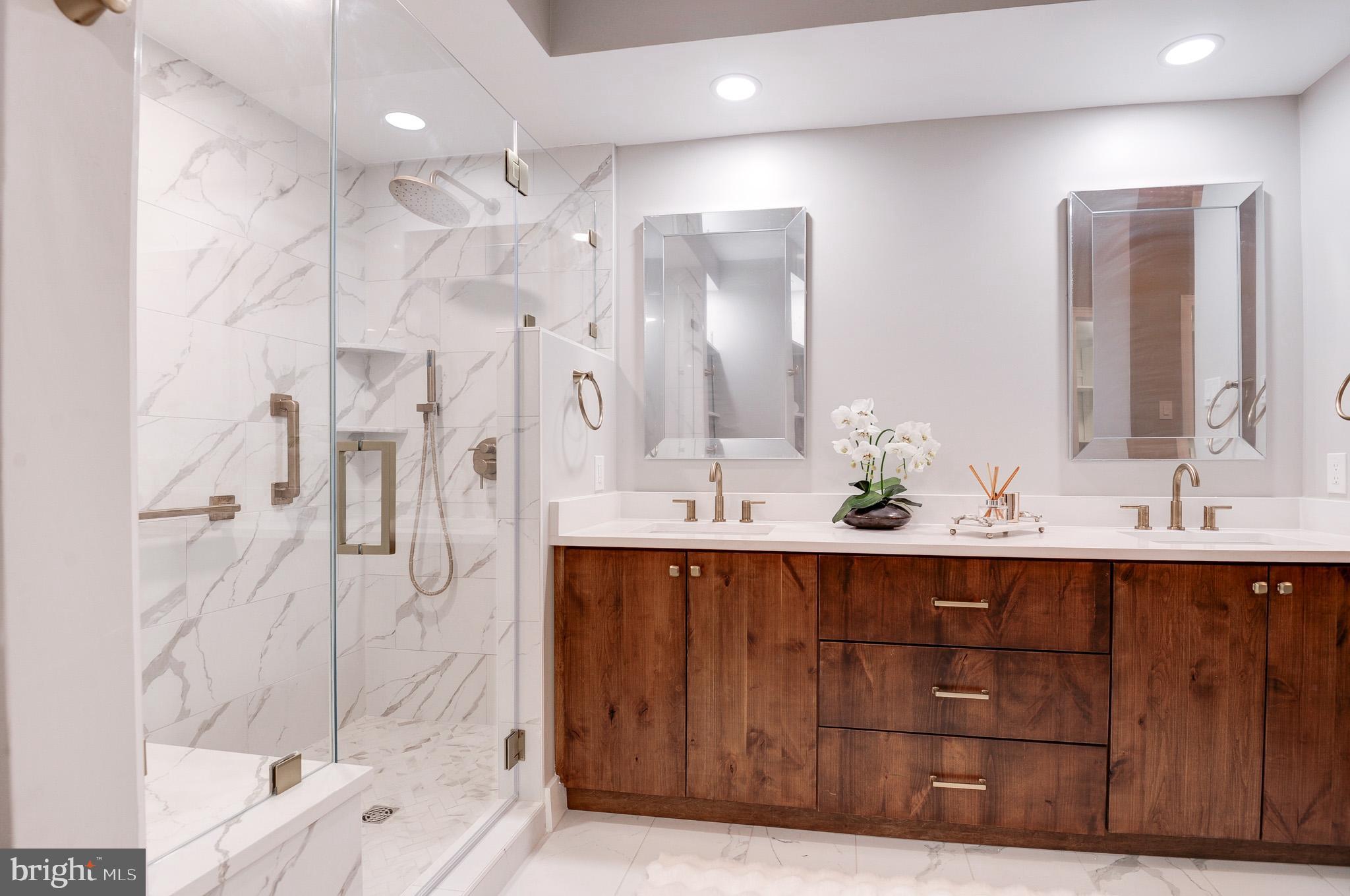 THE CARLETON OF CHEVY CHASE - Residential Lease