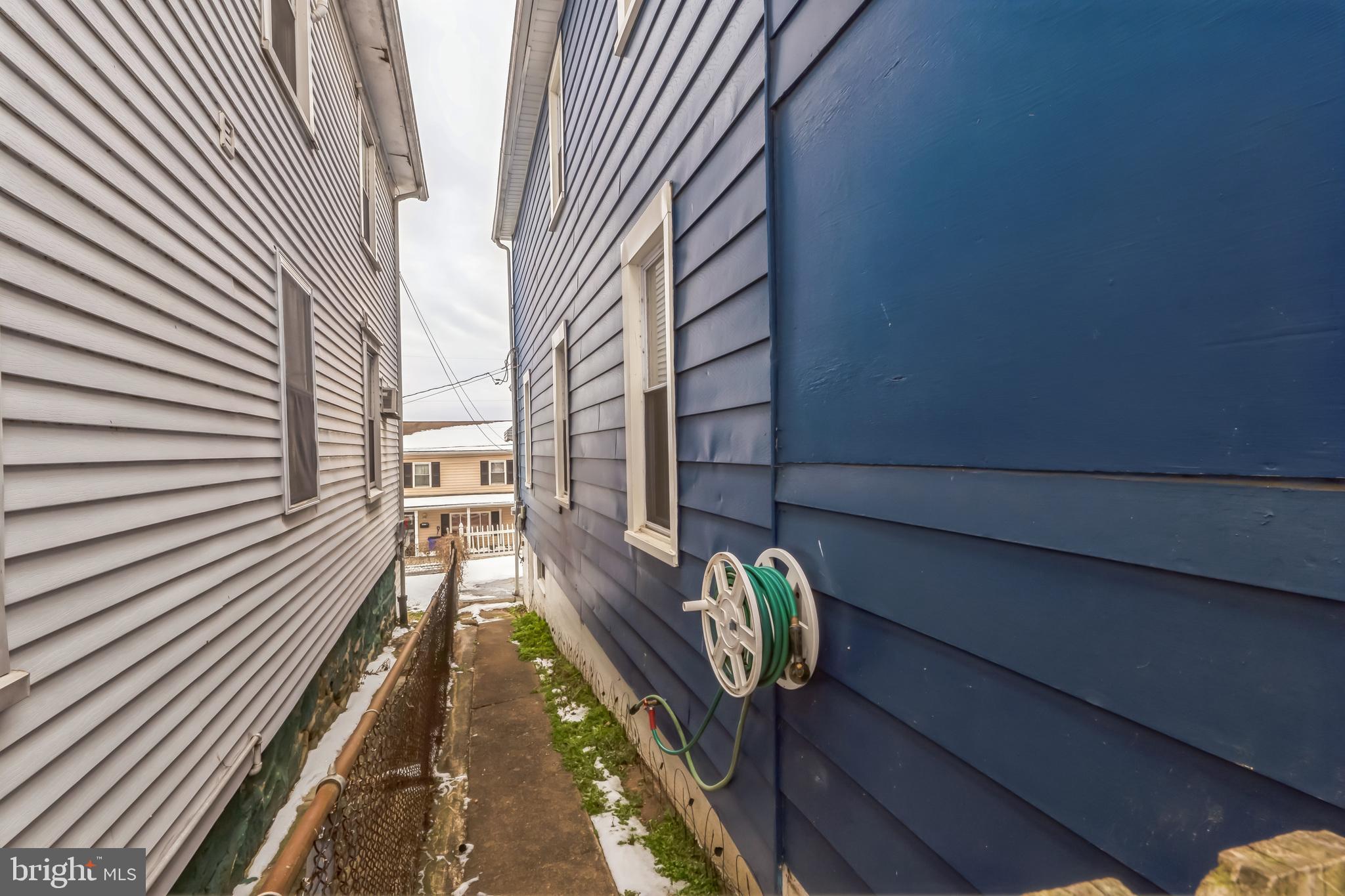 BRUNSWICK - Residential