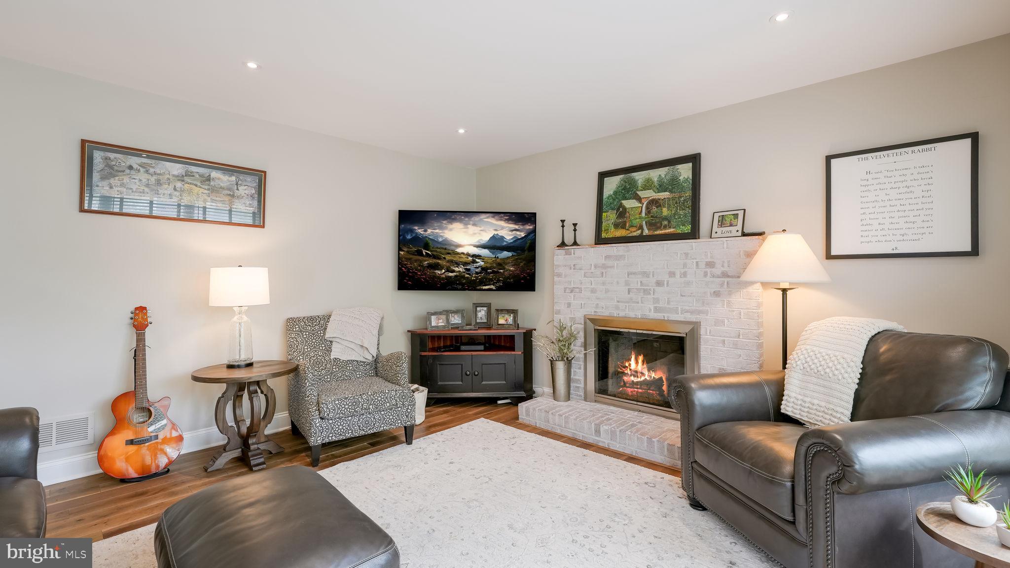 DOYLESTOWN HUNT - Residential