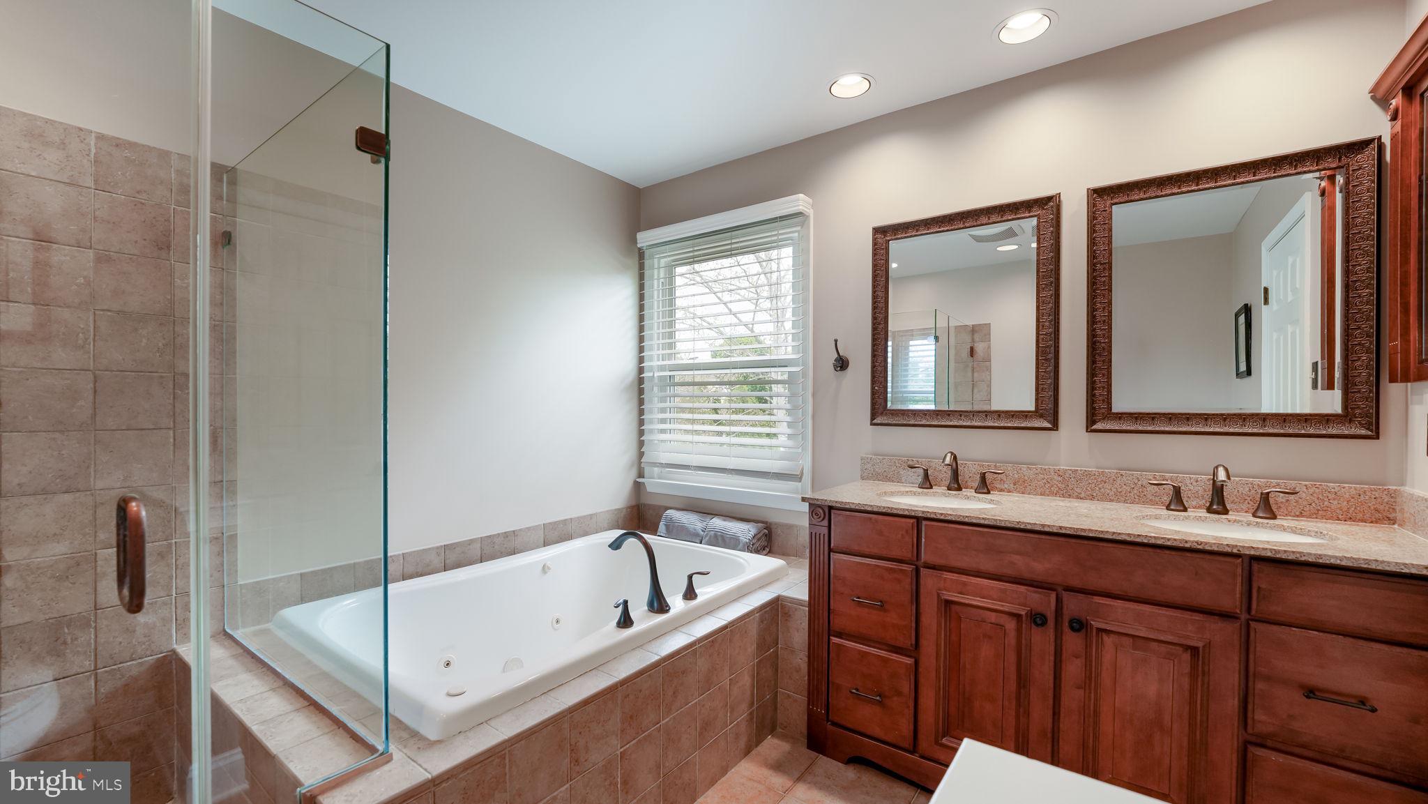 DOYLESTOWN HUNT - Residential