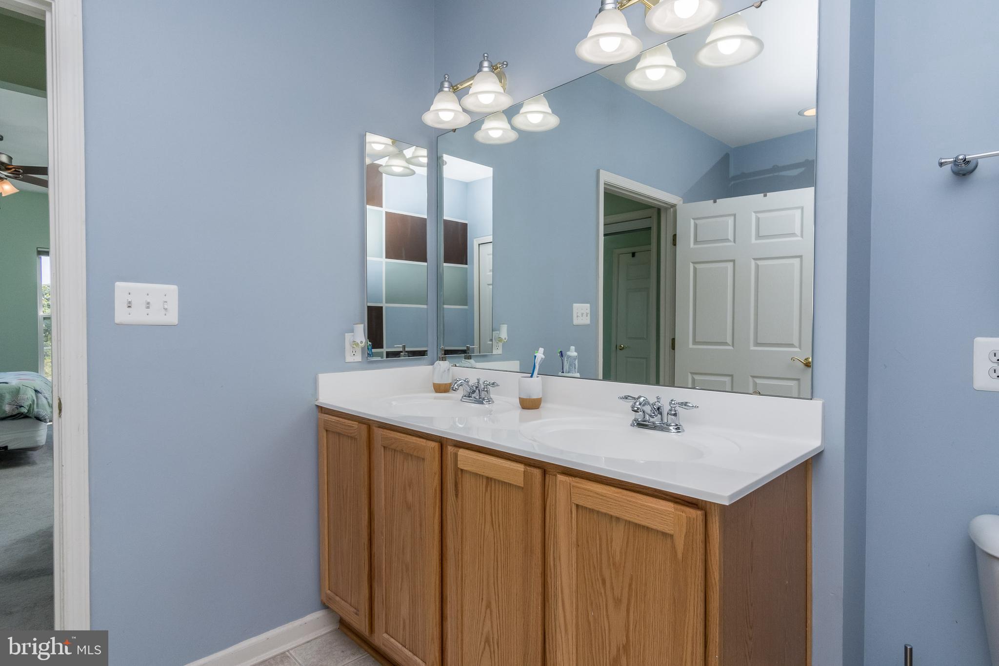 ELKRIDGE CROSSING - Residential