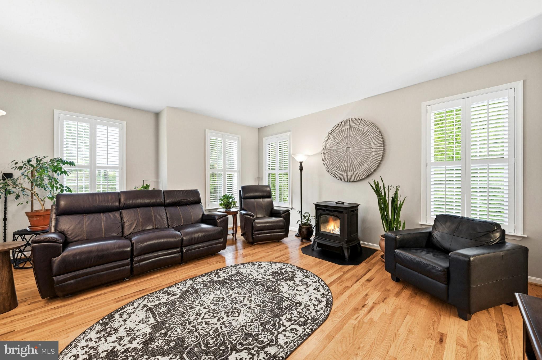 548 WINDMILL DRIVE