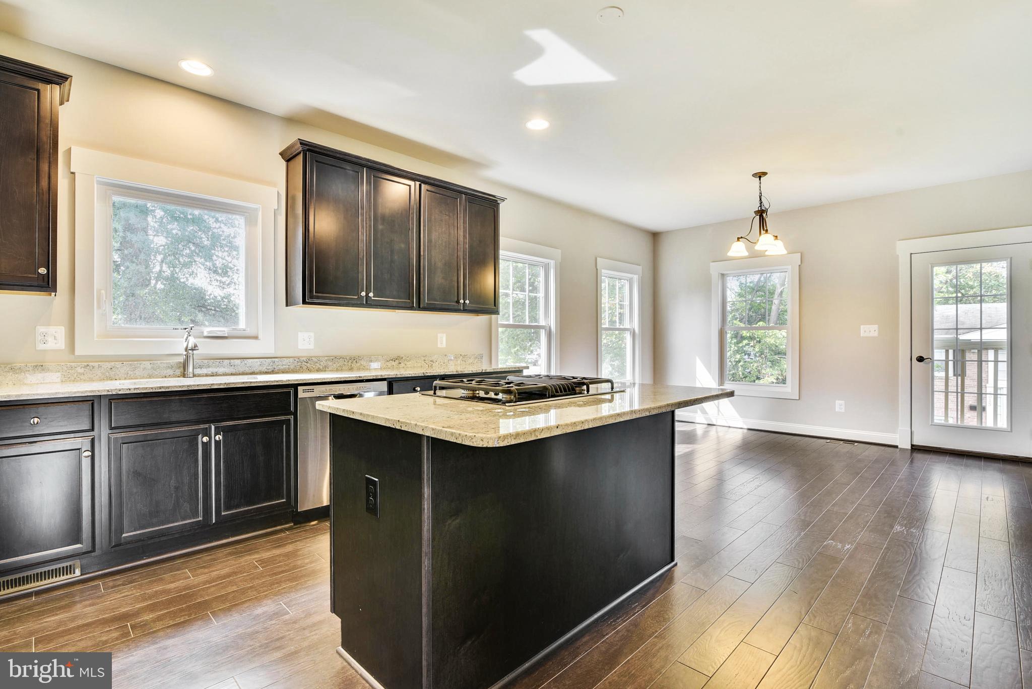 DOUGLAS PARK - Residential