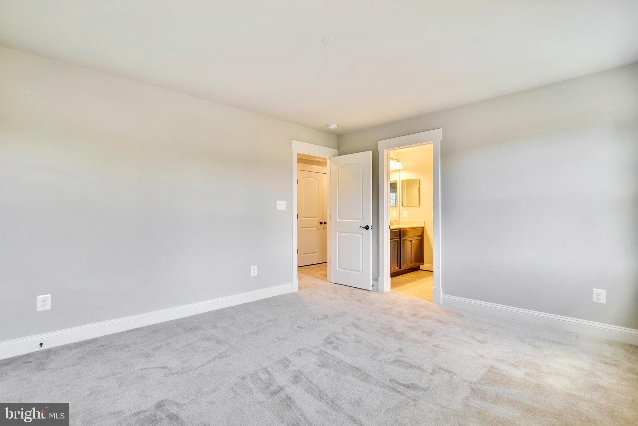 DOUGLAS PARK - Residential