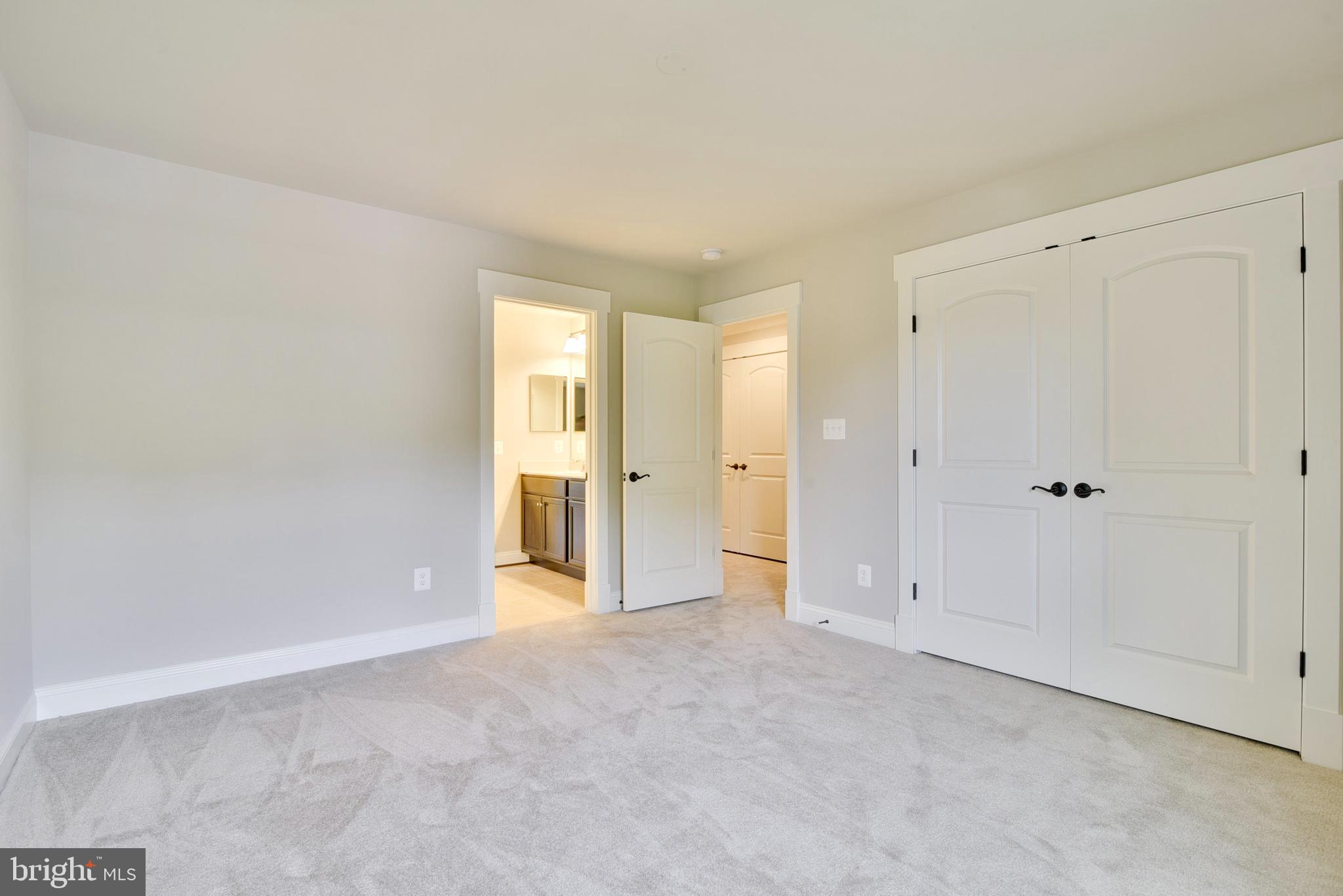 DOUGLAS PARK - Residential