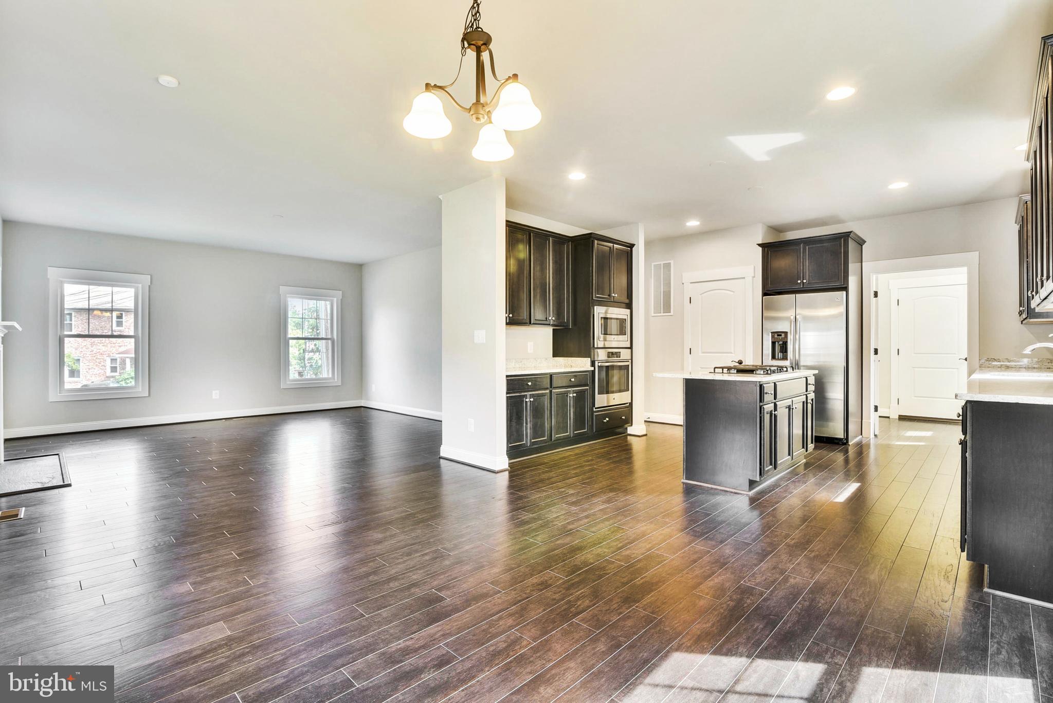 DOUGLAS PARK - Residential