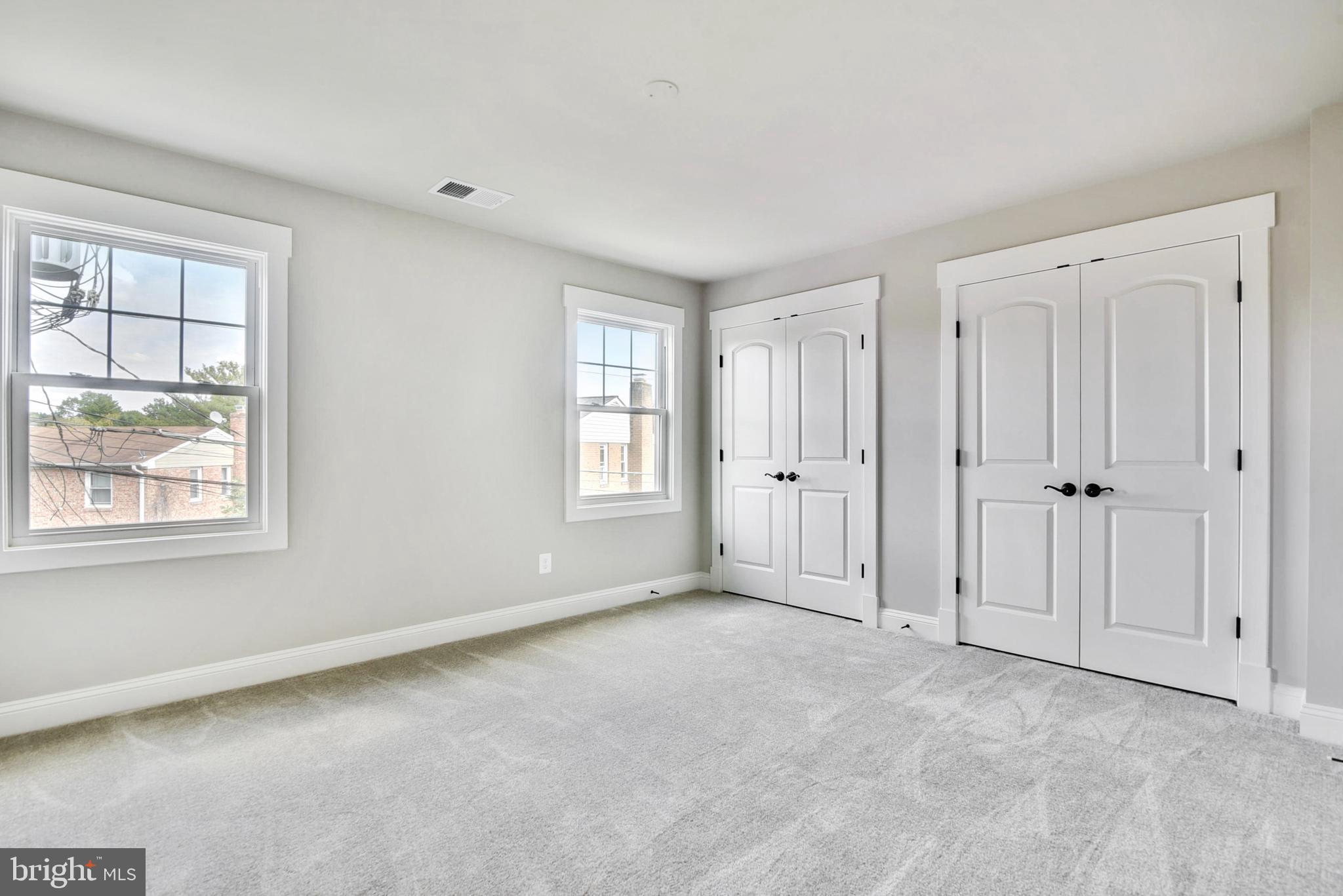 DOUGLAS PARK - Residential