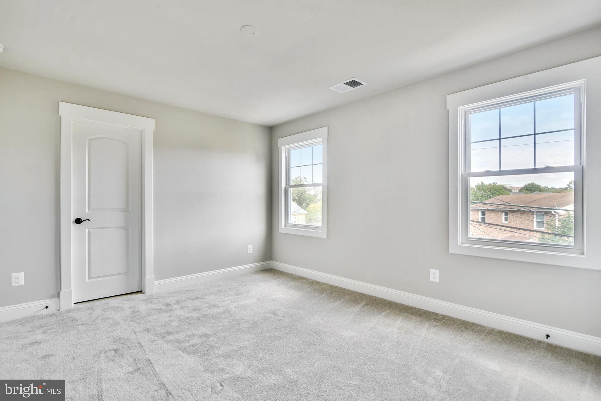 DOUGLAS PARK - Residential