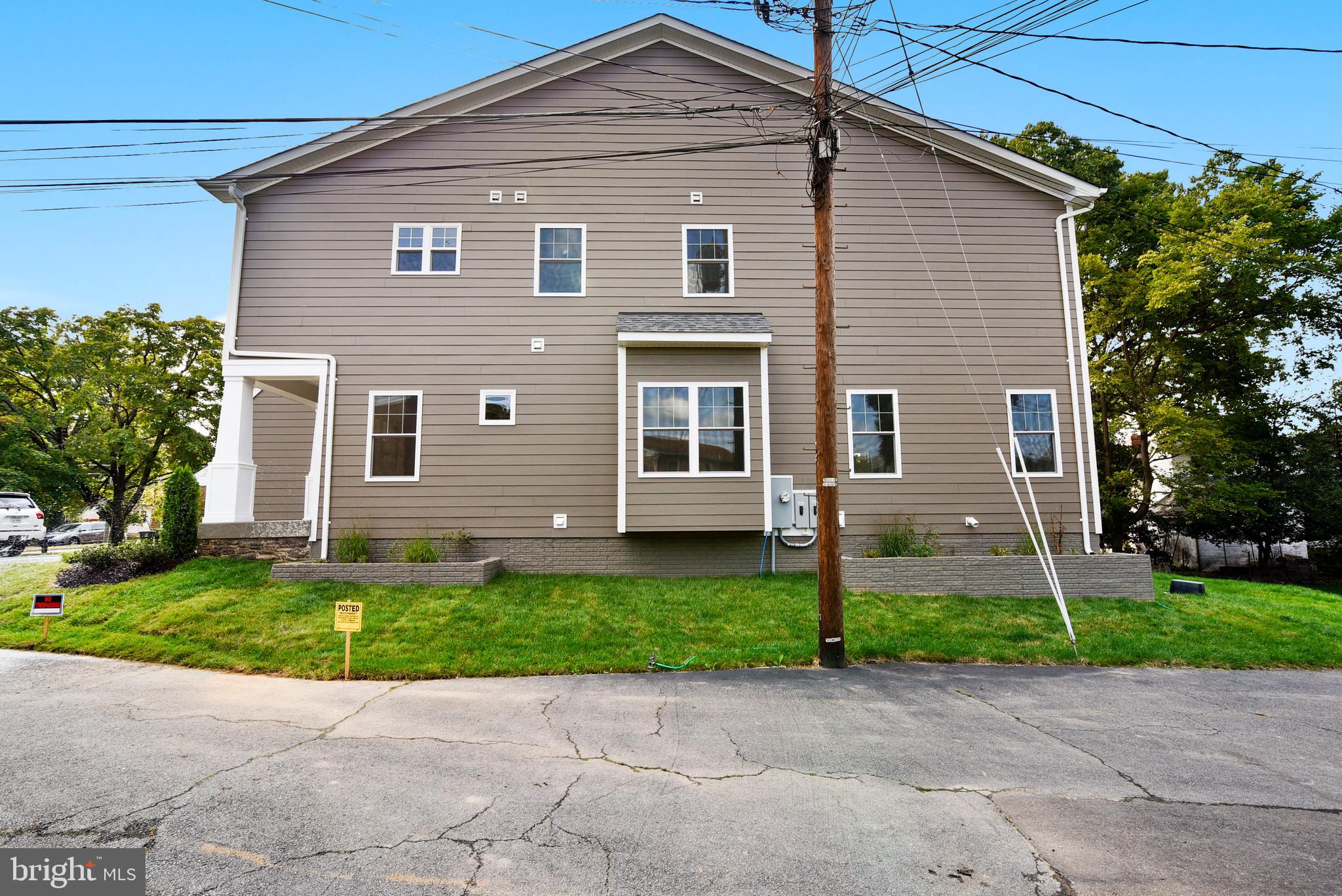 DOUGLAS PARK - Residential