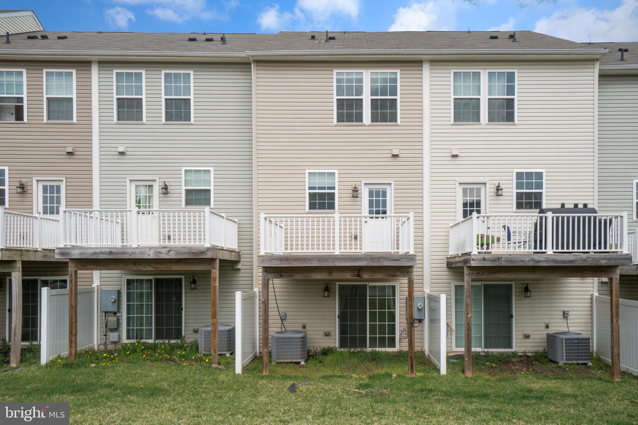 HERITAGE CROSSING - Residential