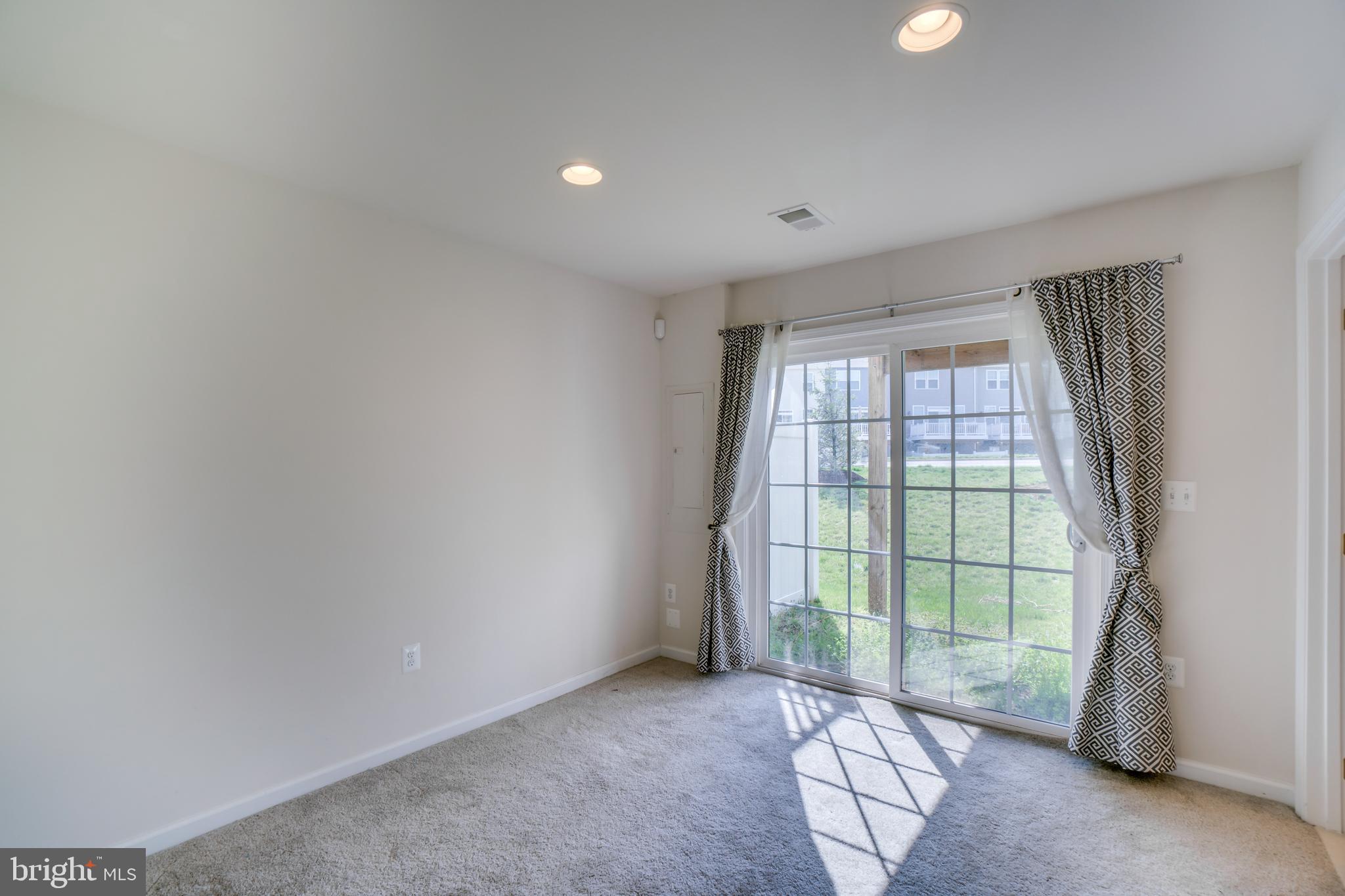 HERITAGE CROSSING - Residential