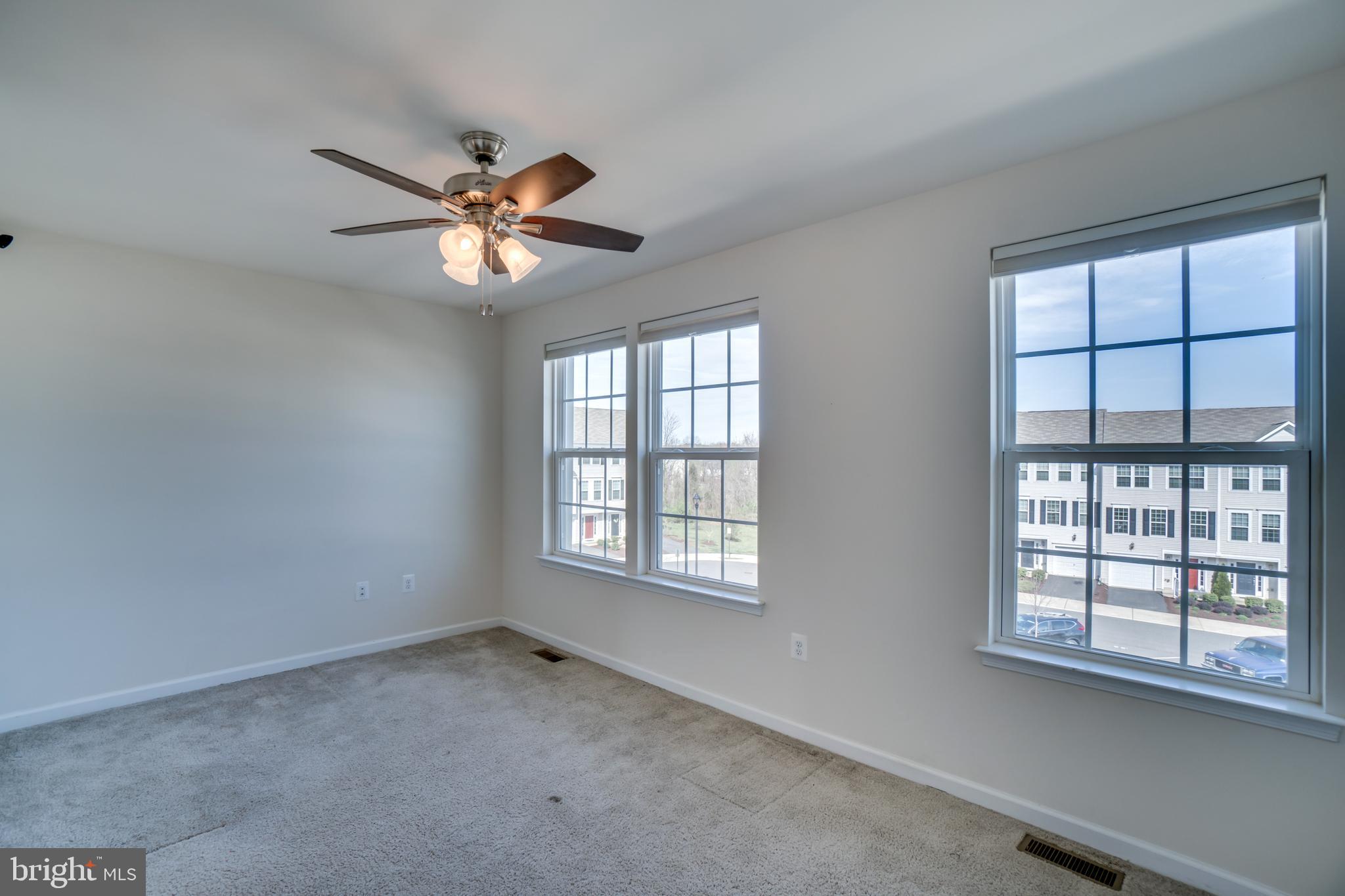 HERITAGE CROSSING - Residential