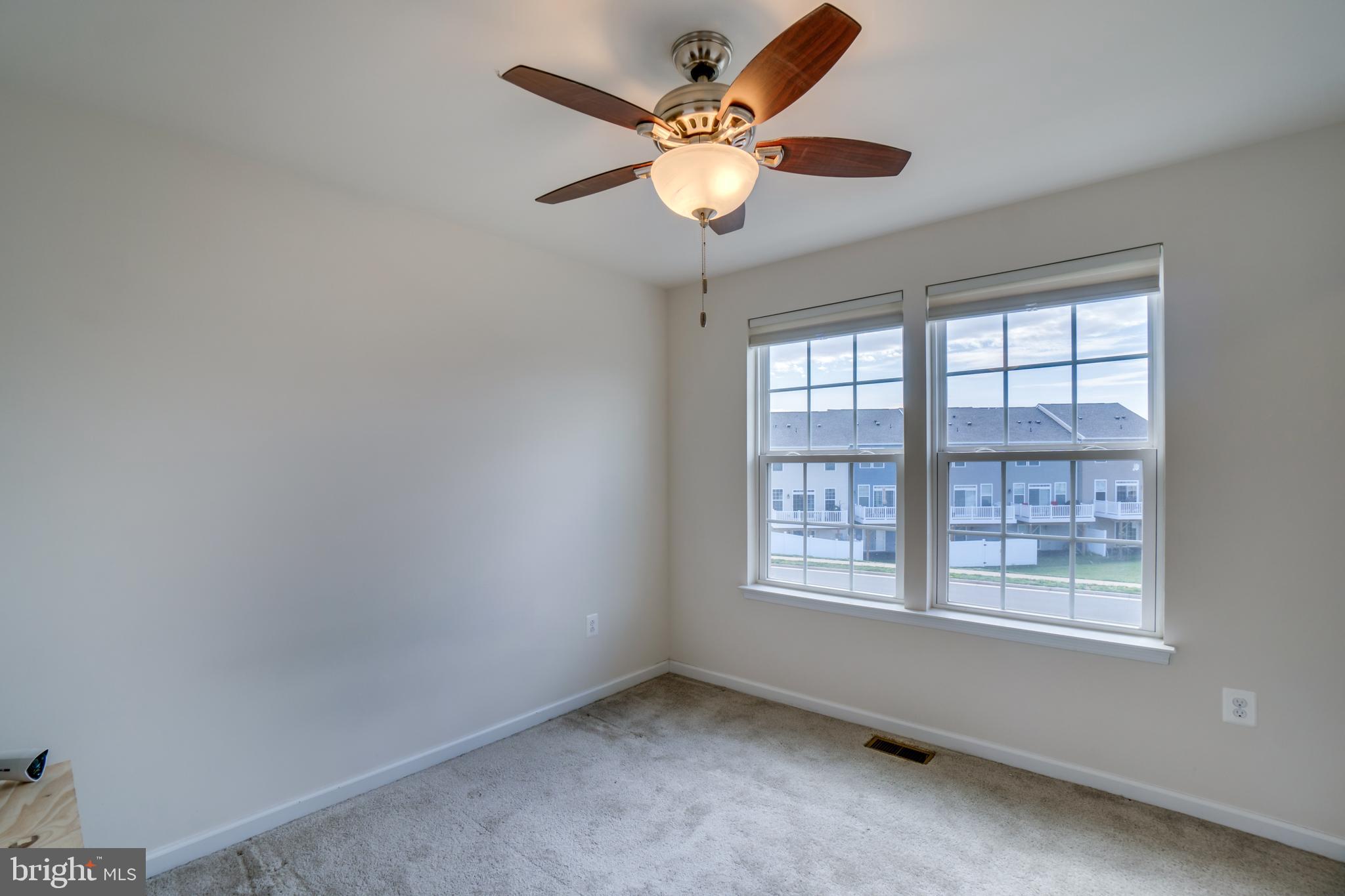 HERITAGE CROSSING - Residential