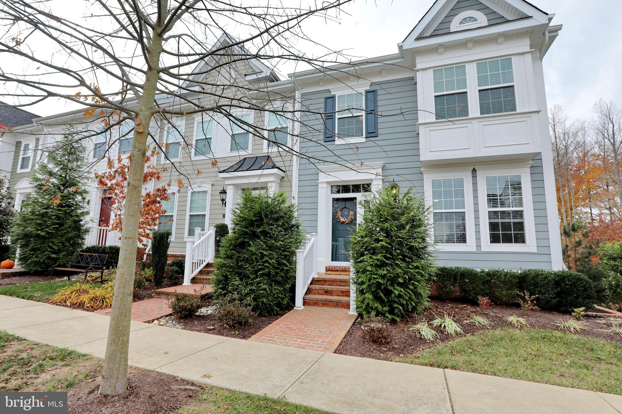 THE VILLAGES OF STEEPLECHASE - Residential Lease