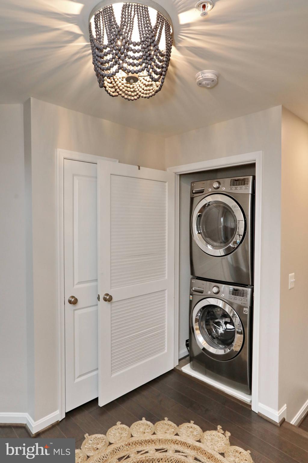 THE VILLAGES OF STEEPLECHASE - Residential Lease