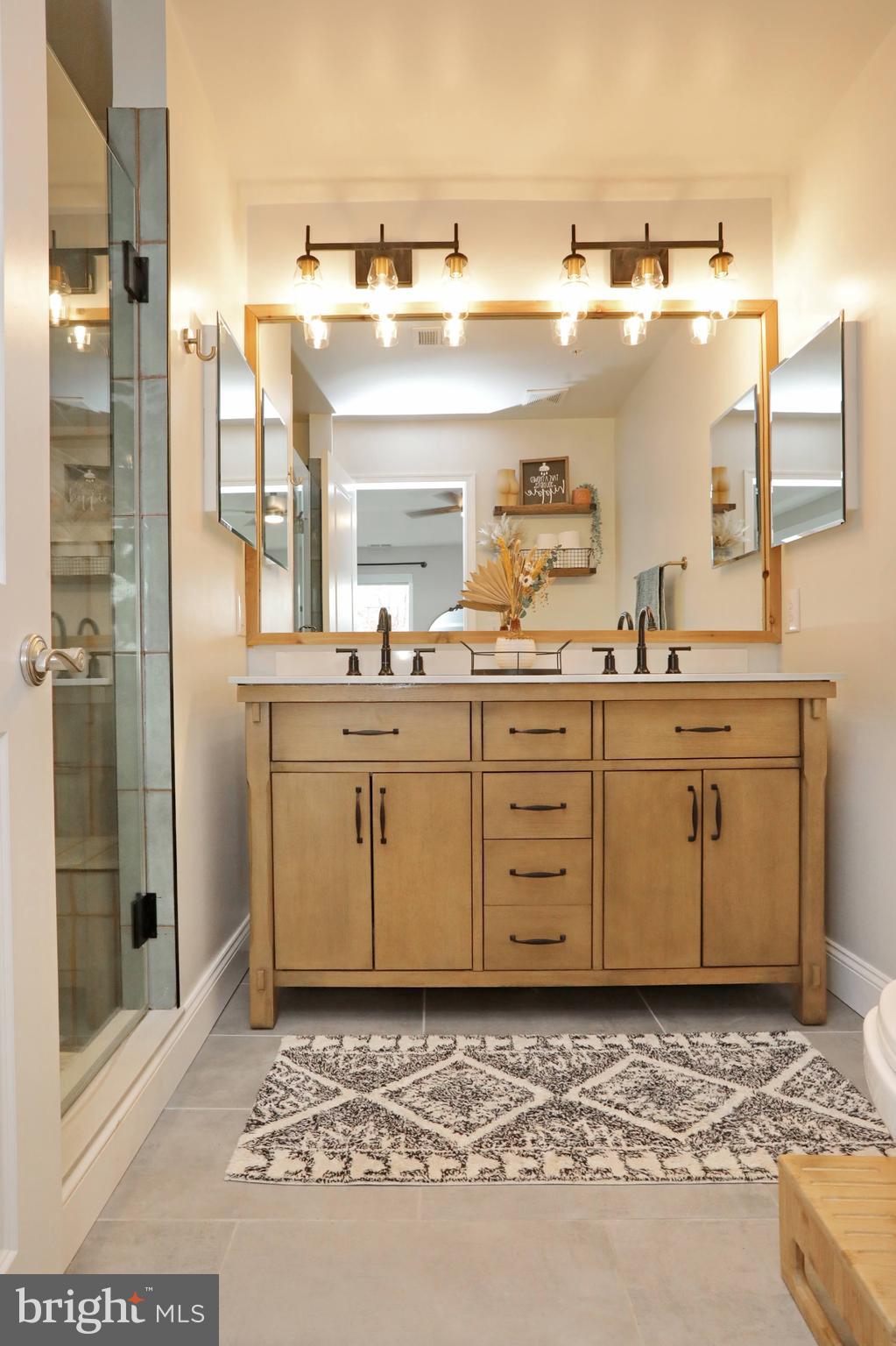 THE VILLAGES OF STEEPLECHASE - Residential Lease