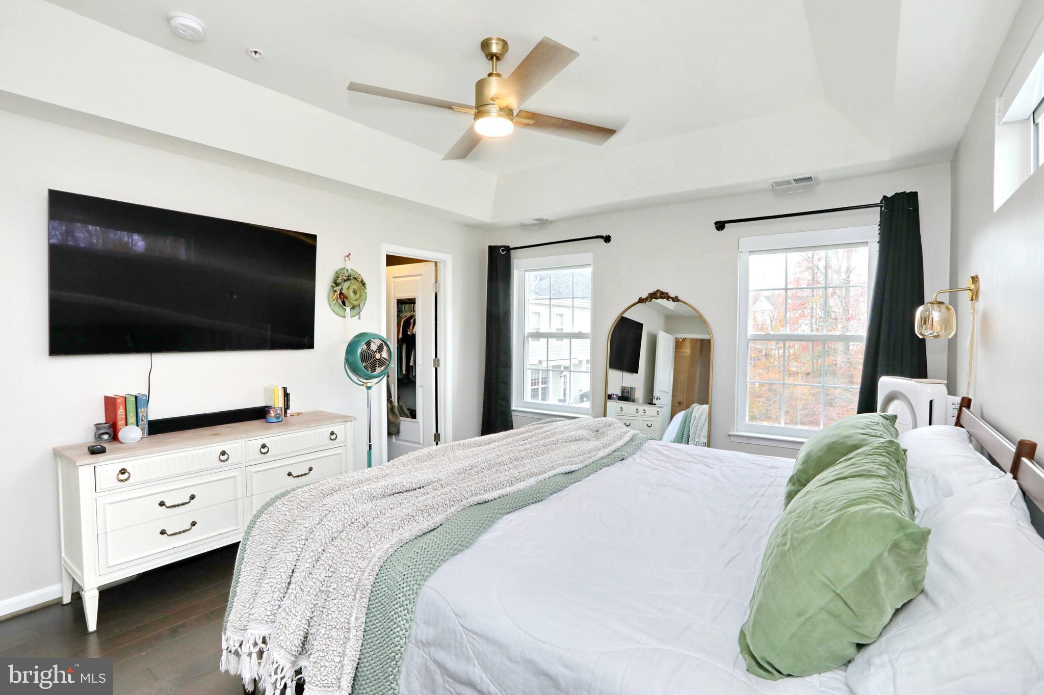 THE VILLAGES OF STEEPLECHASE - Residential Lease