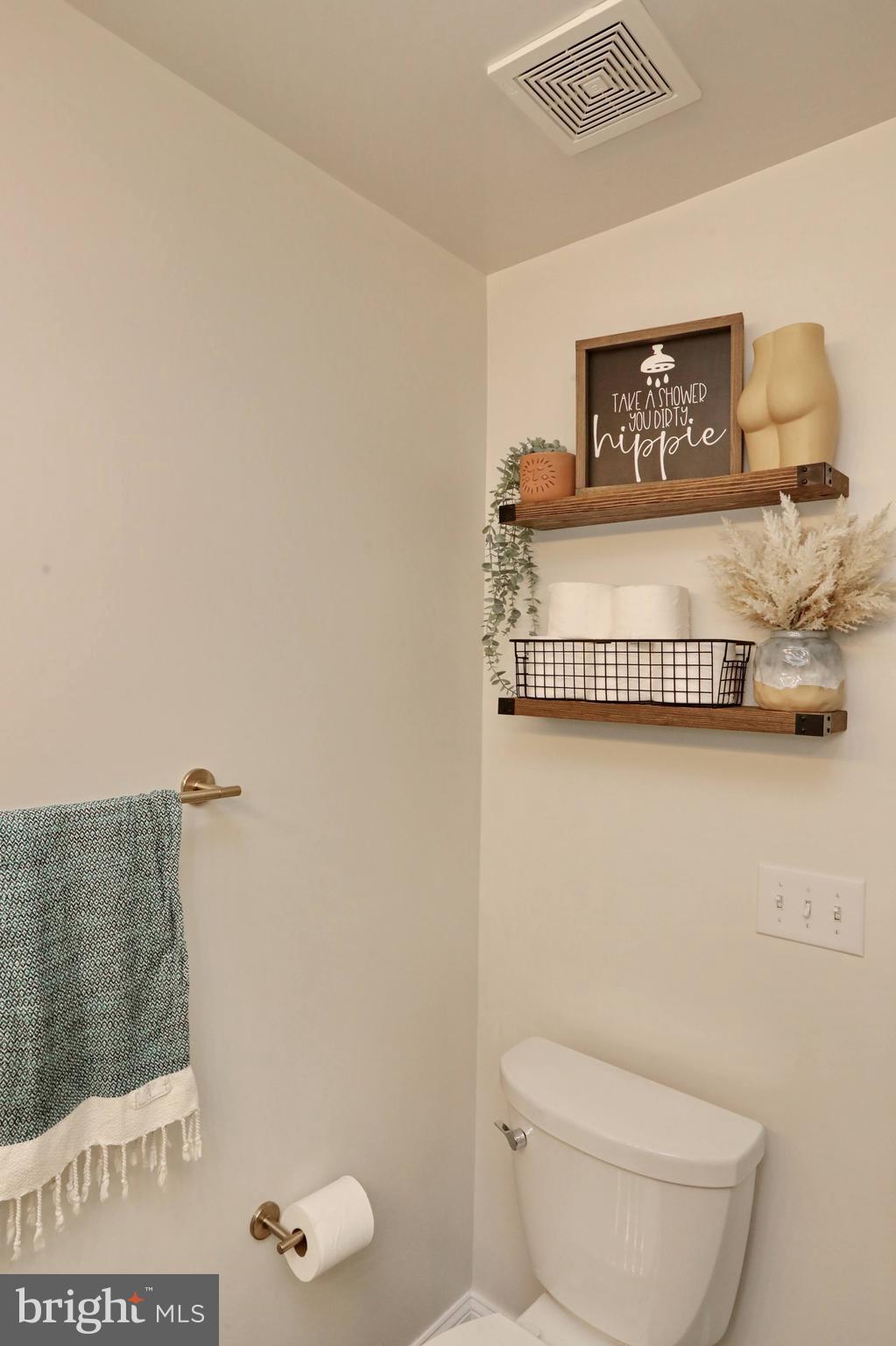 THE VILLAGES OF STEEPLECHASE - Residential Lease