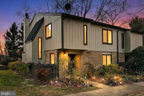 1809 IVY OAK SQUARE 61 RESTON VA 20190