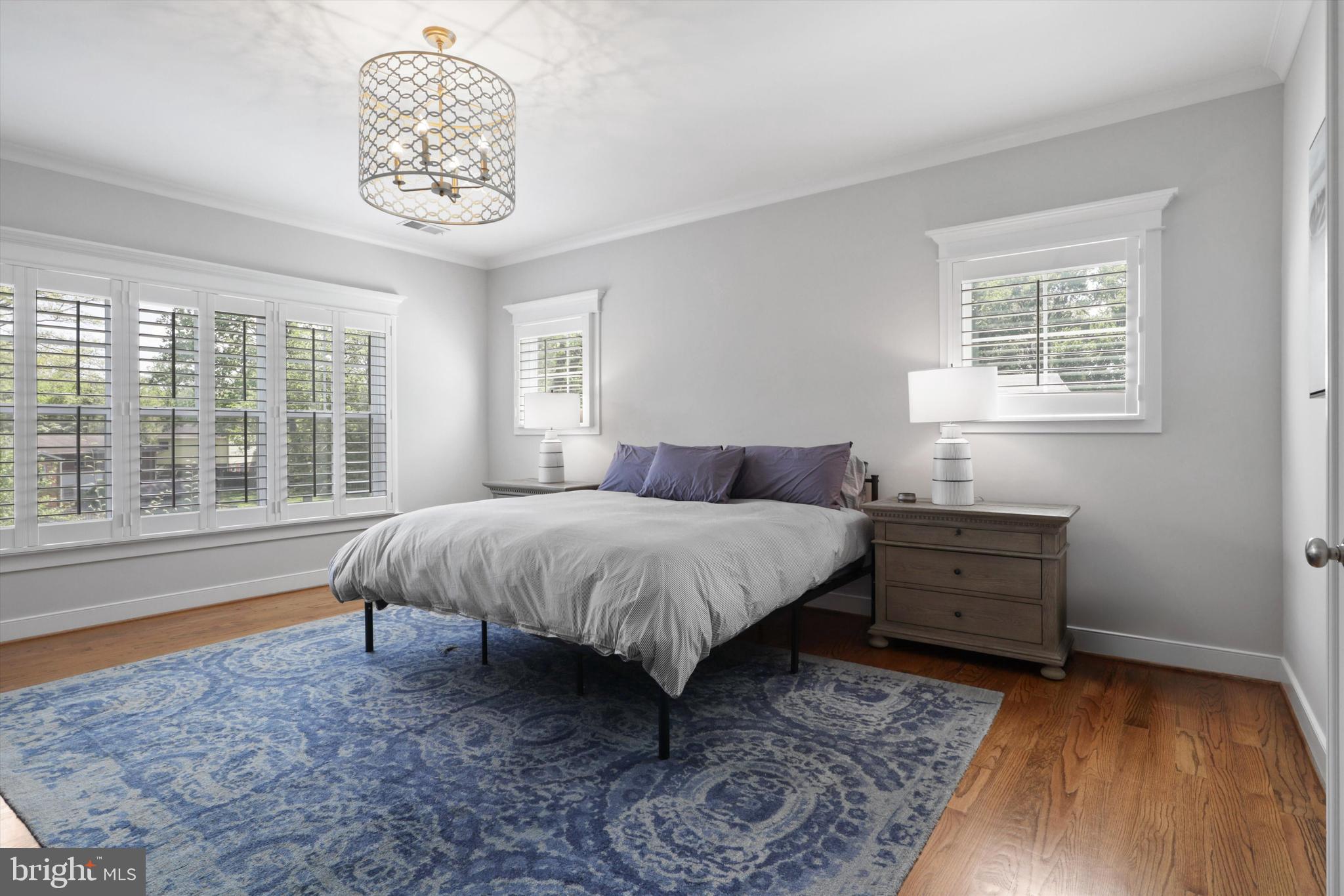 VIENNA WOODS - Residential