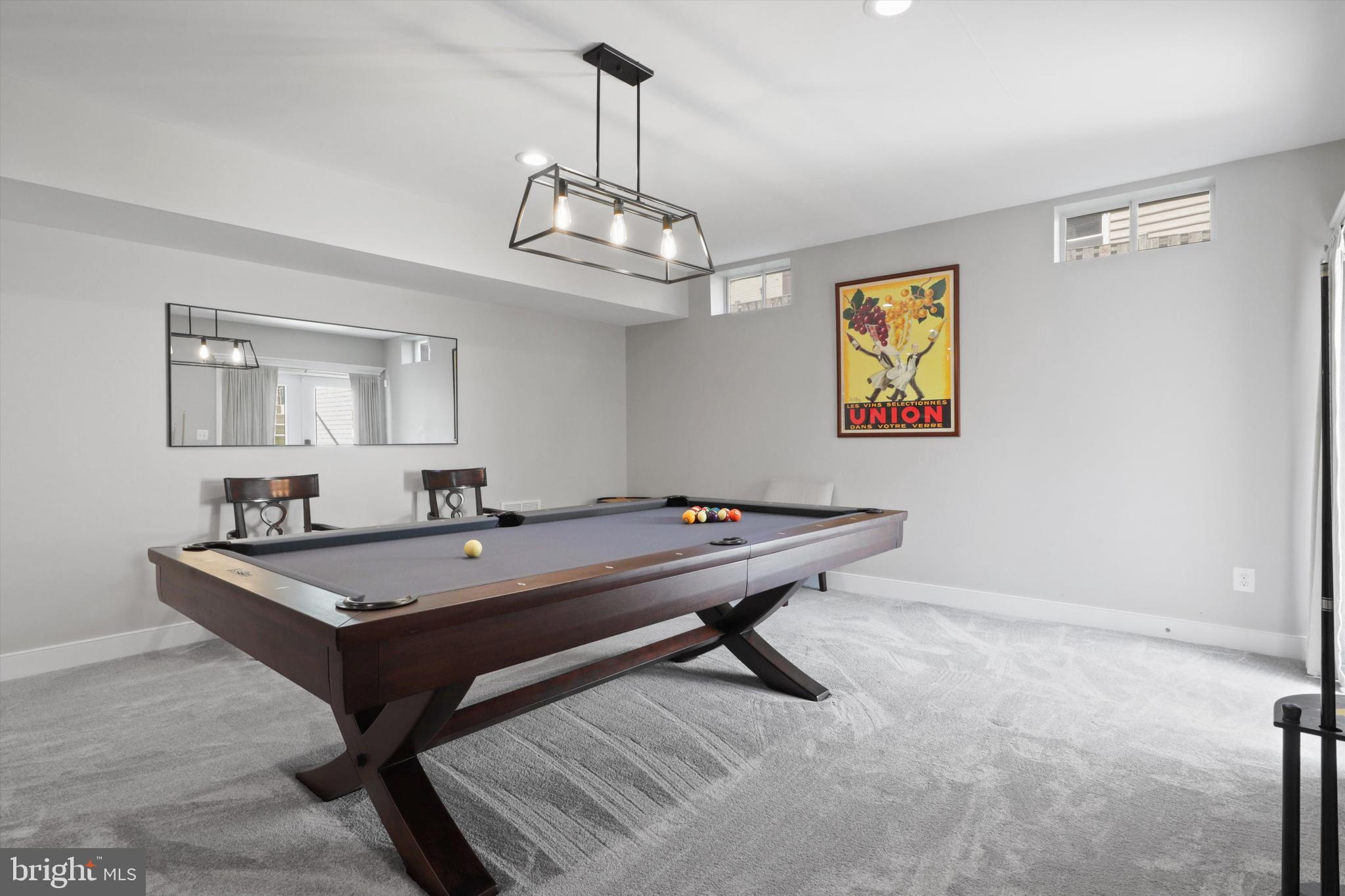 VIENNA WOODS - Residential