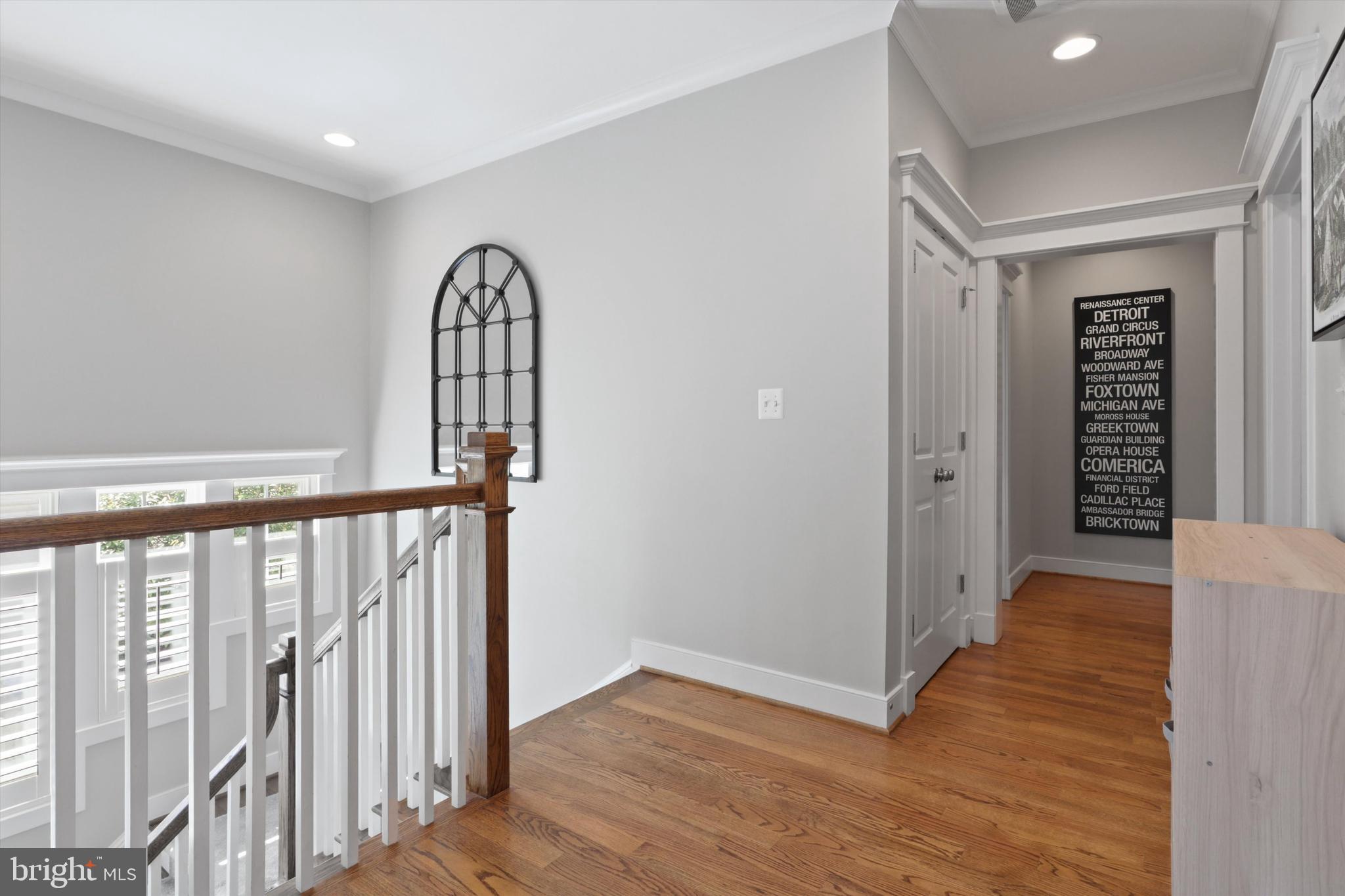 VIENNA WOODS - Residential