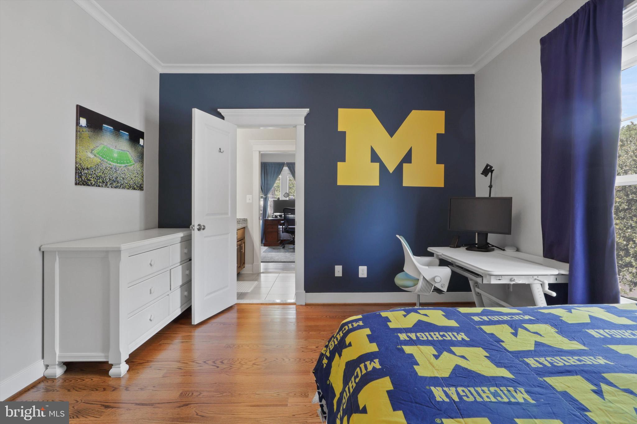 VIENNA WOODS - Residential