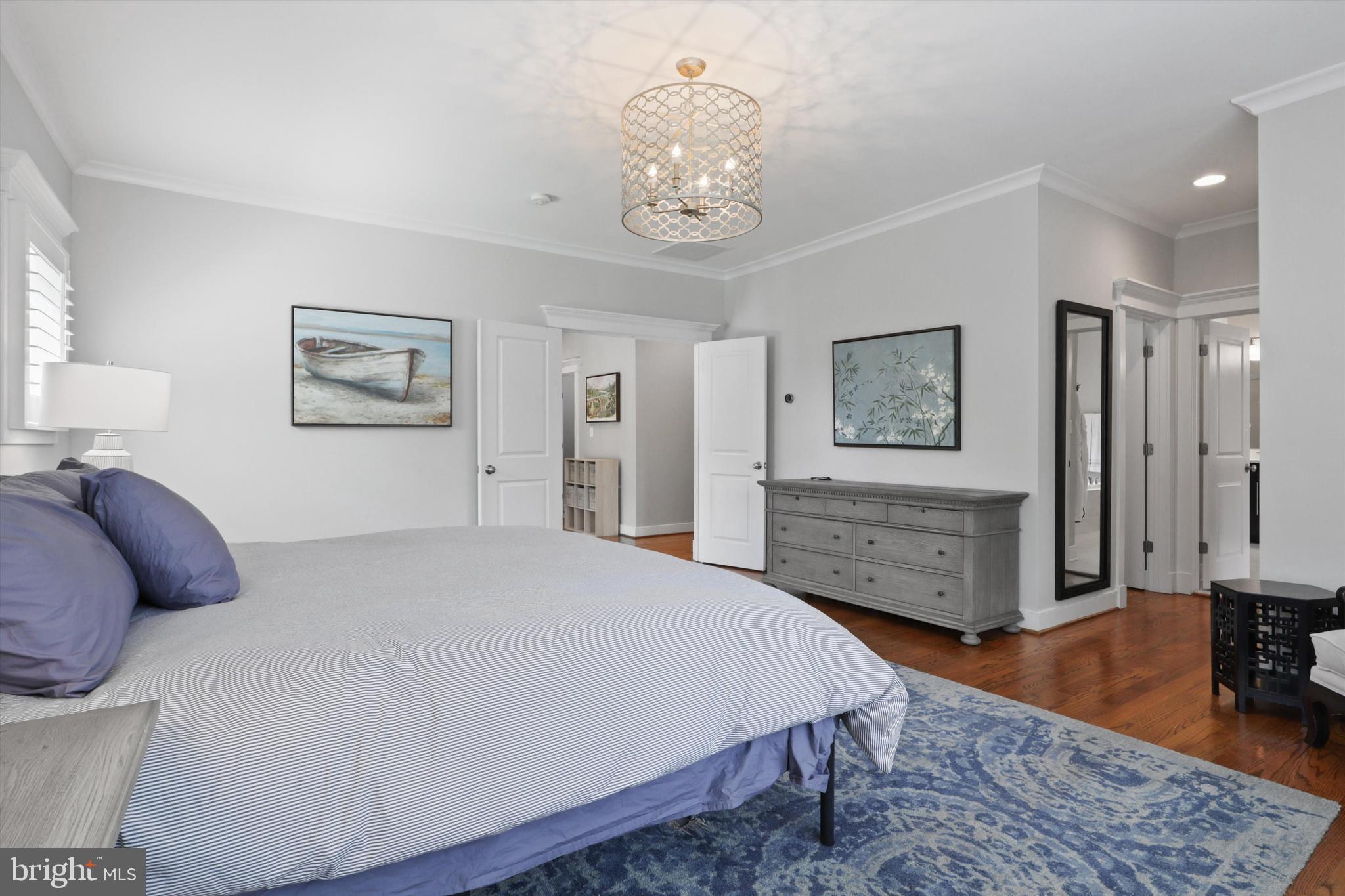 VIENNA WOODS - Residential