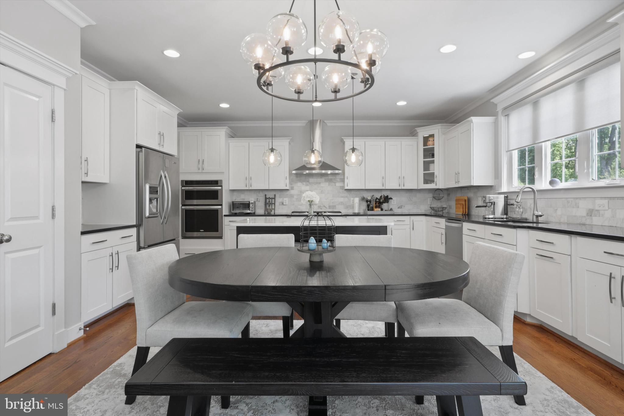 VIENNA WOODS - Residential