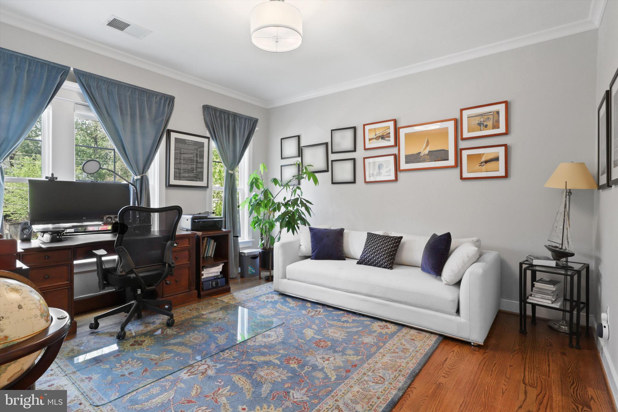 VIENNA WOODS - Residential