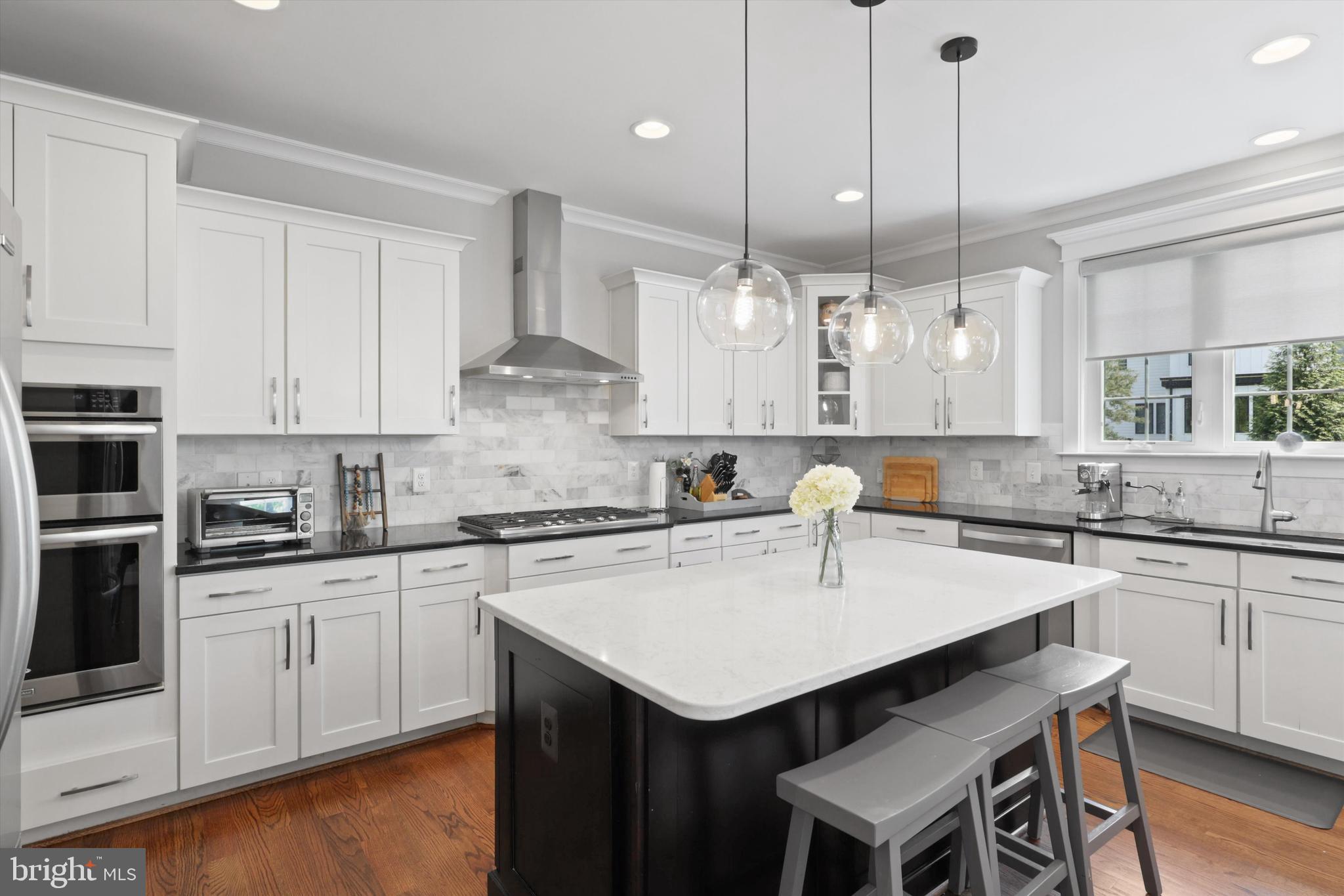 VIENNA WOODS - Residential