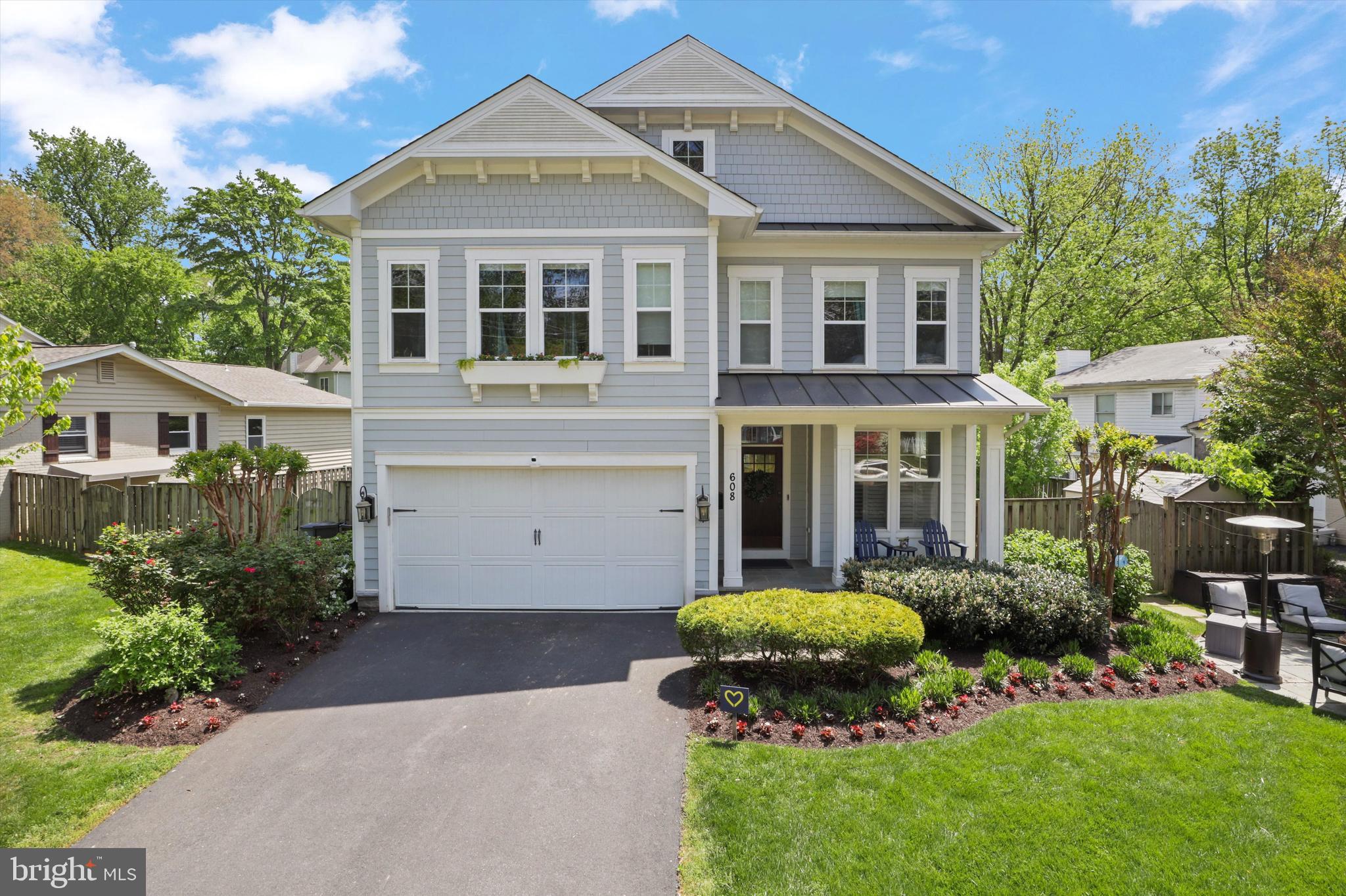 VIENNA WOODS - Residential