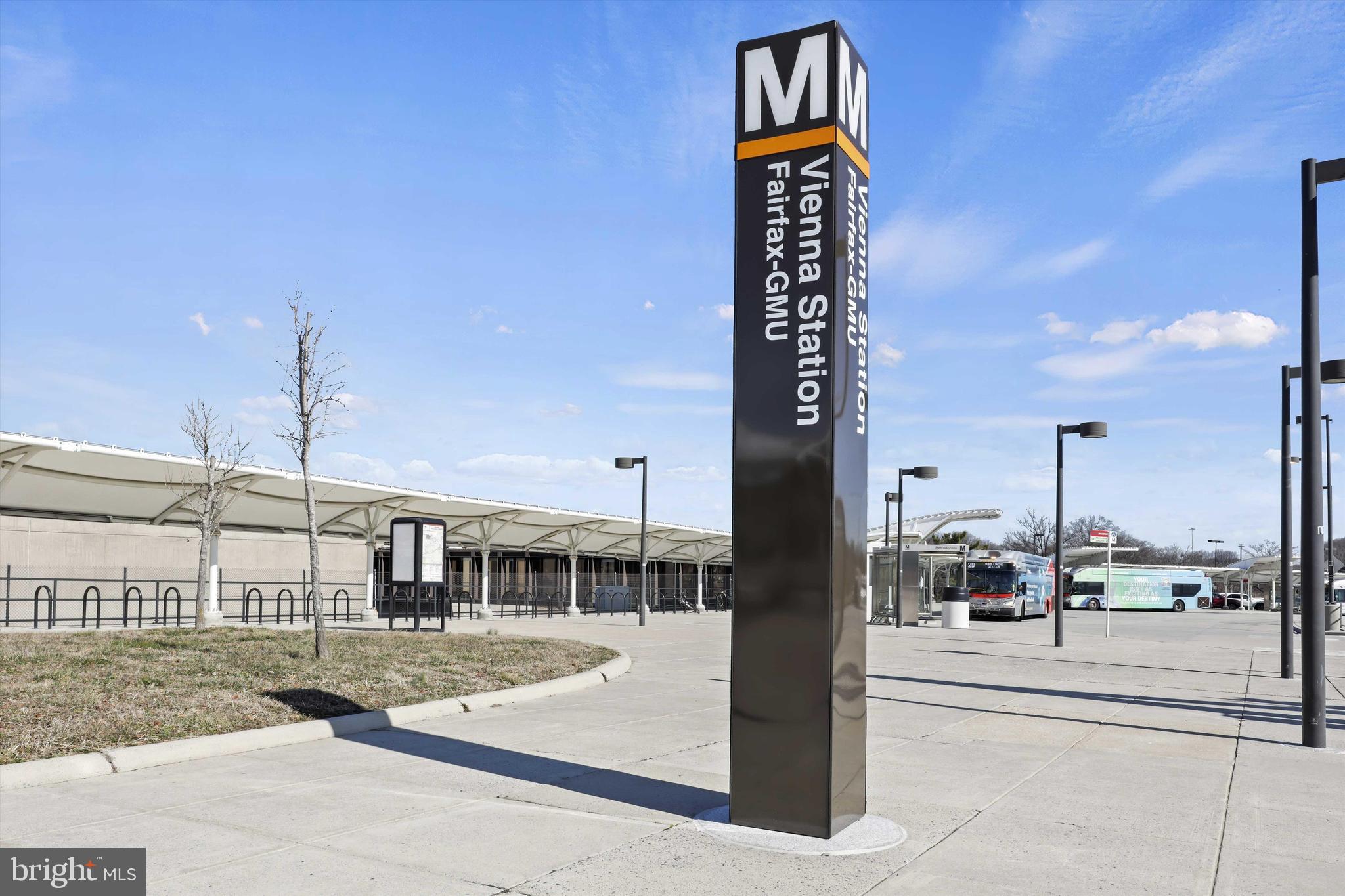 VIENNA WOODS - Residential