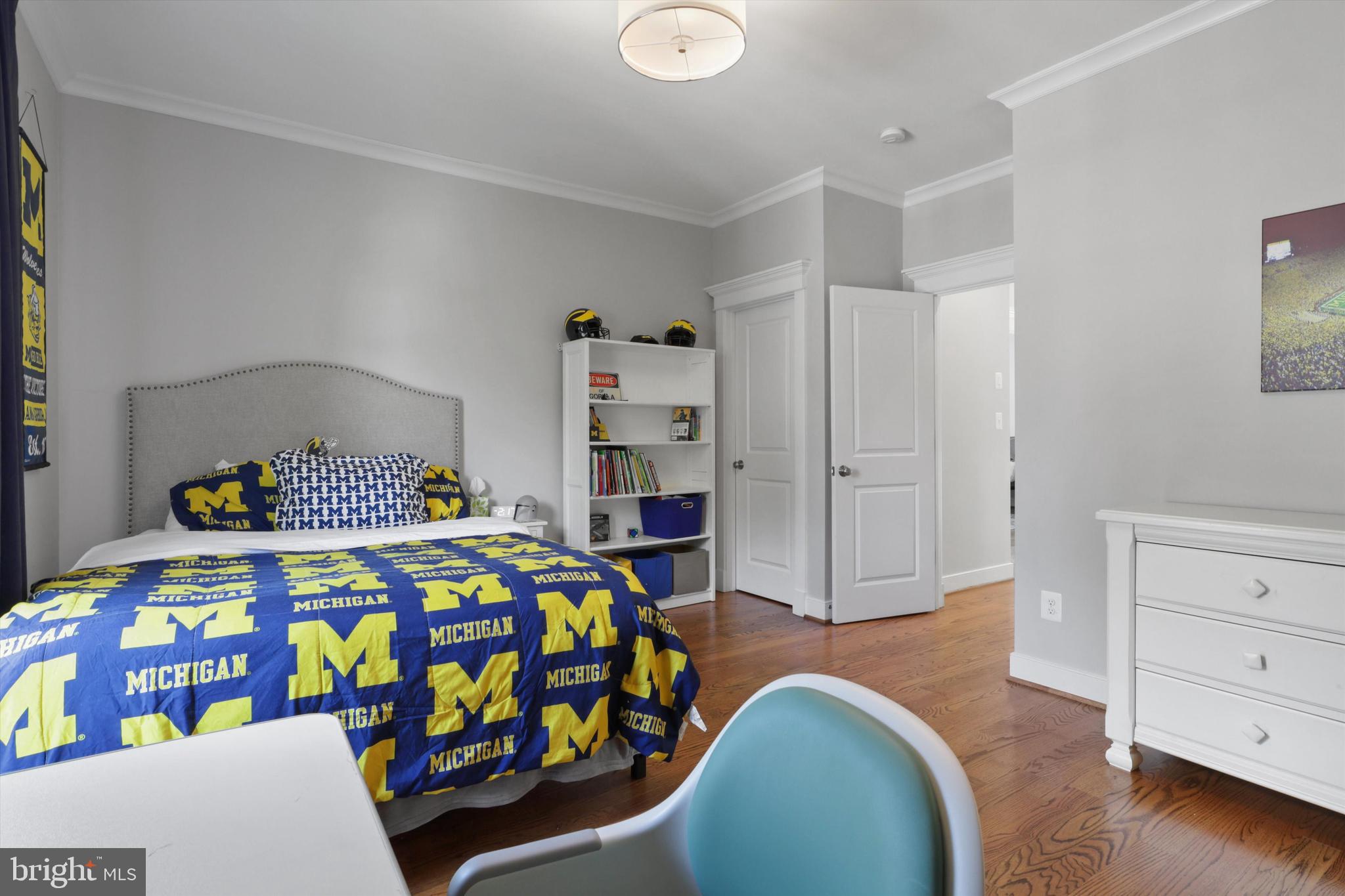 VIENNA WOODS - Residential