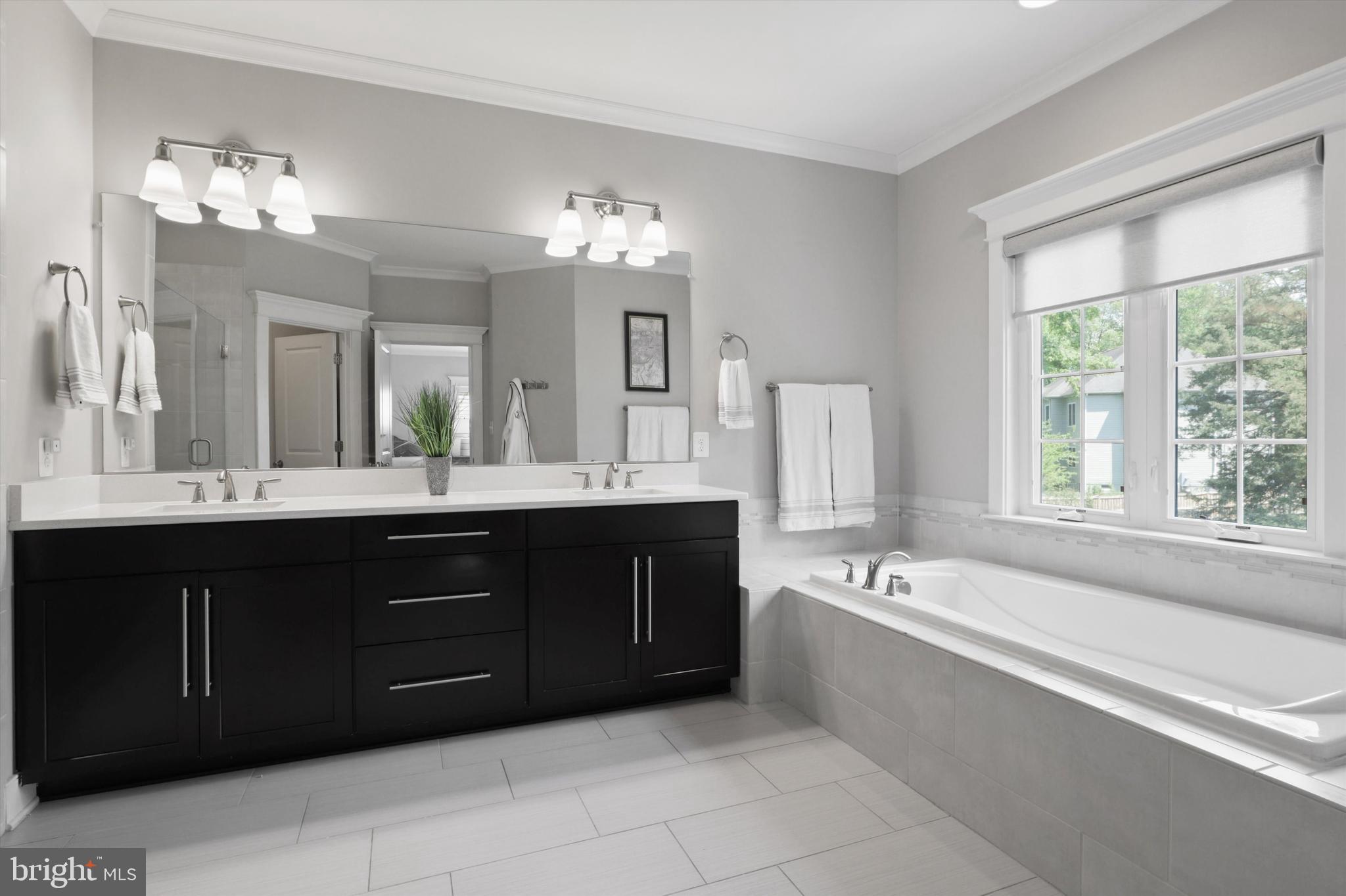 VIENNA WOODS - Residential