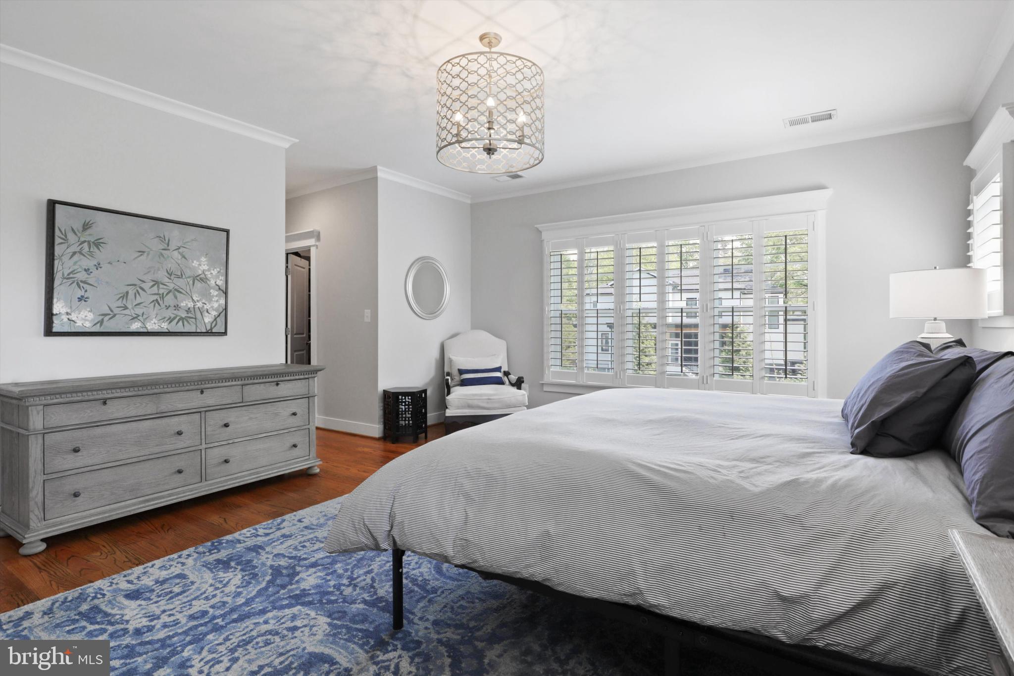 VIENNA WOODS - Residential